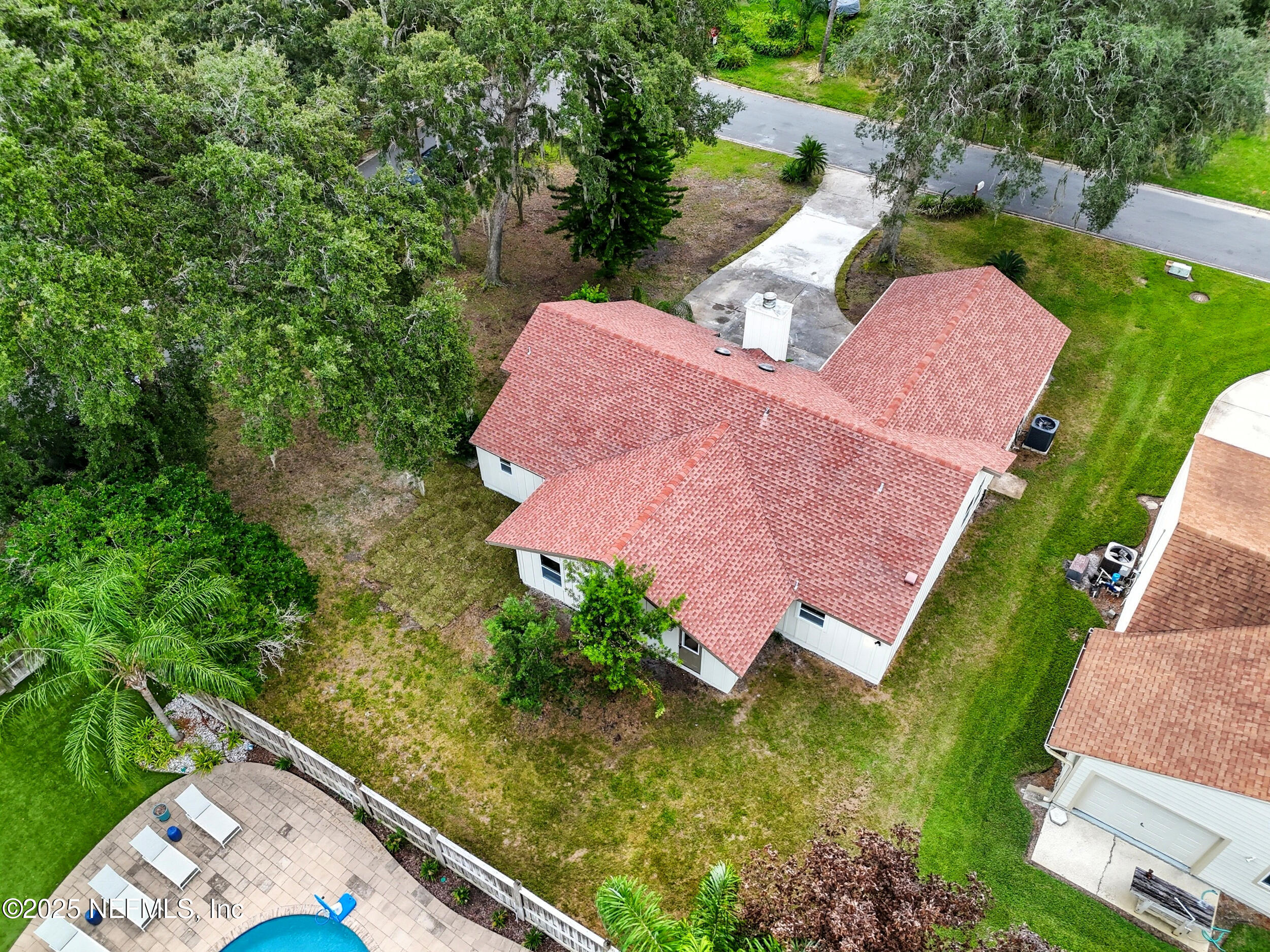 1002 KINGS Road