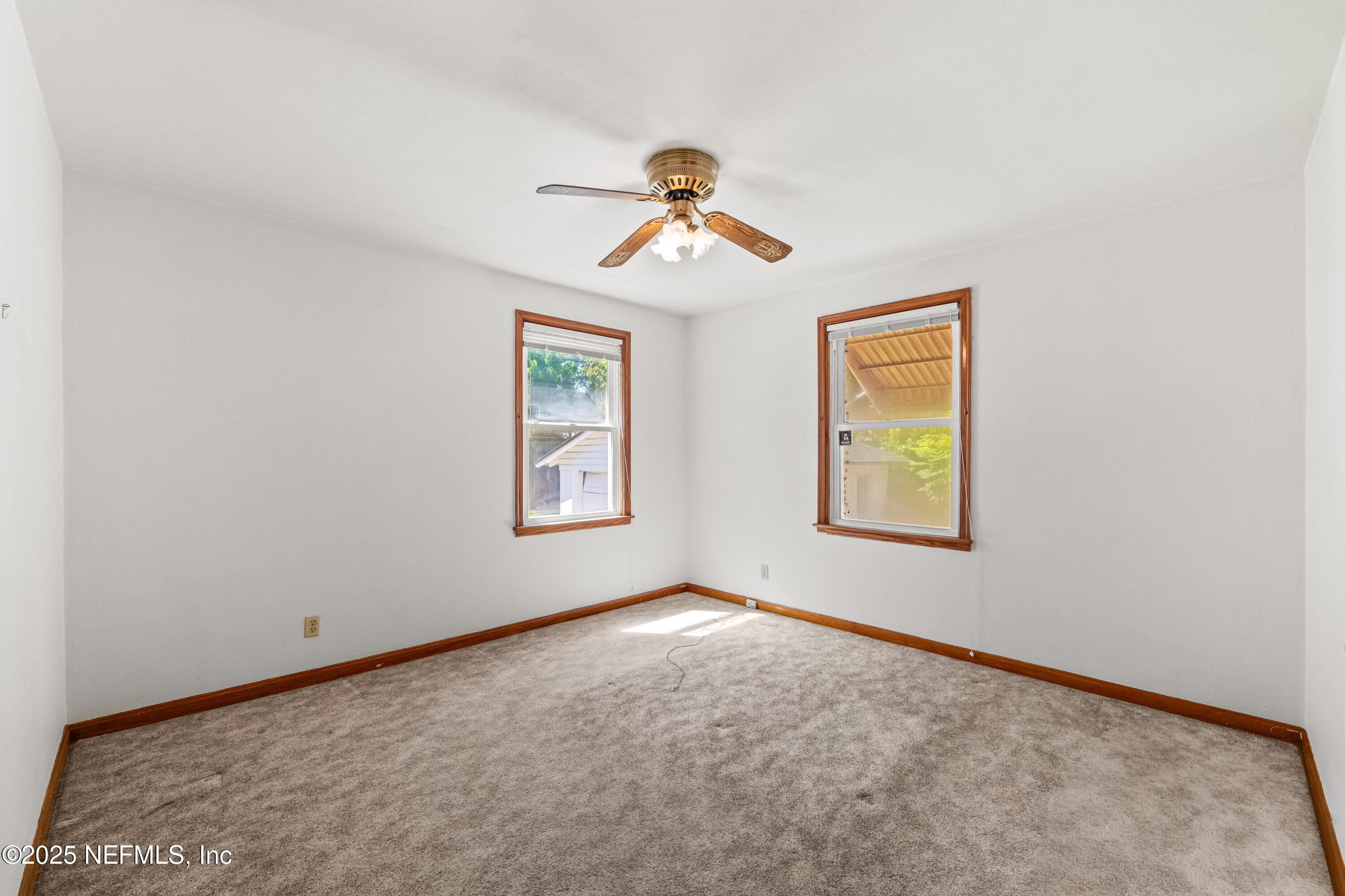 1400 MAGNOLIA Circle E