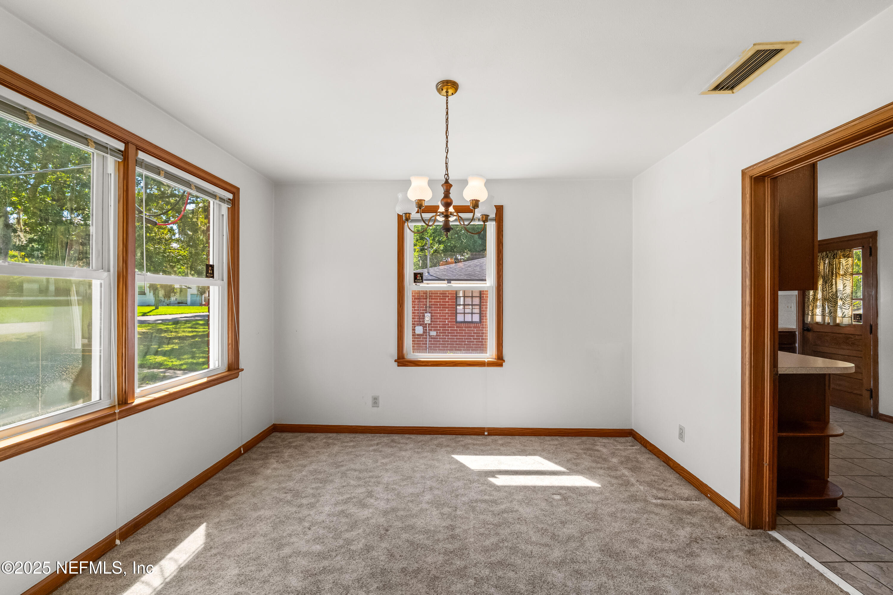 1400 MAGNOLIA Circle E