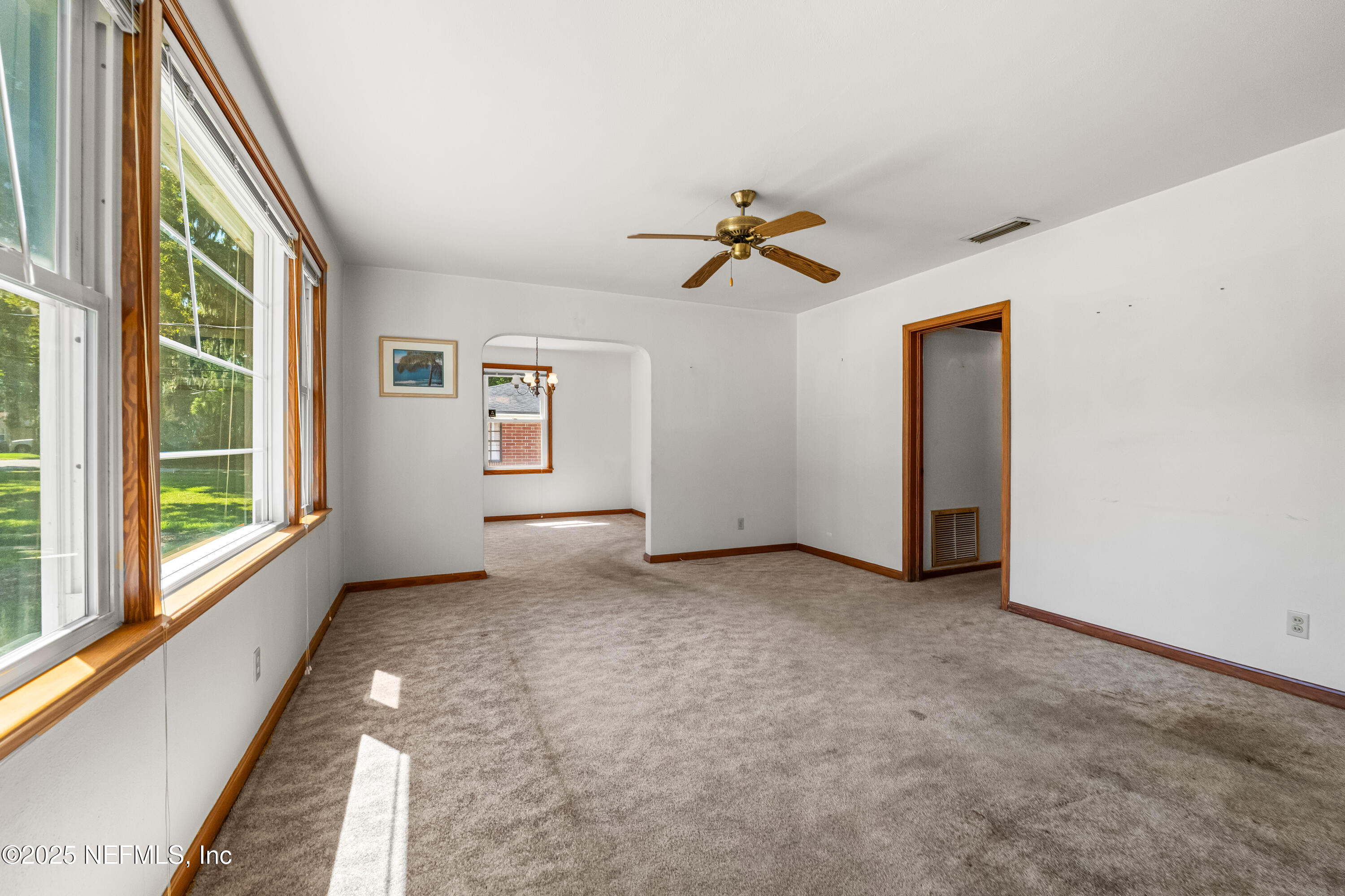 1400 MAGNOLIA Circle E