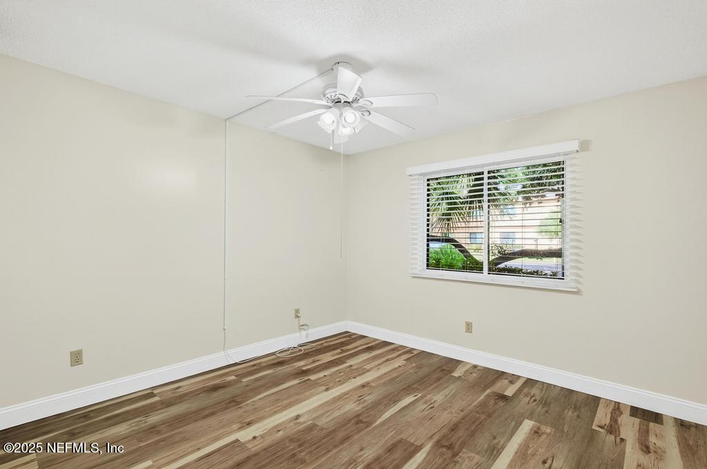 2700 MIZELL Avenue, 504A