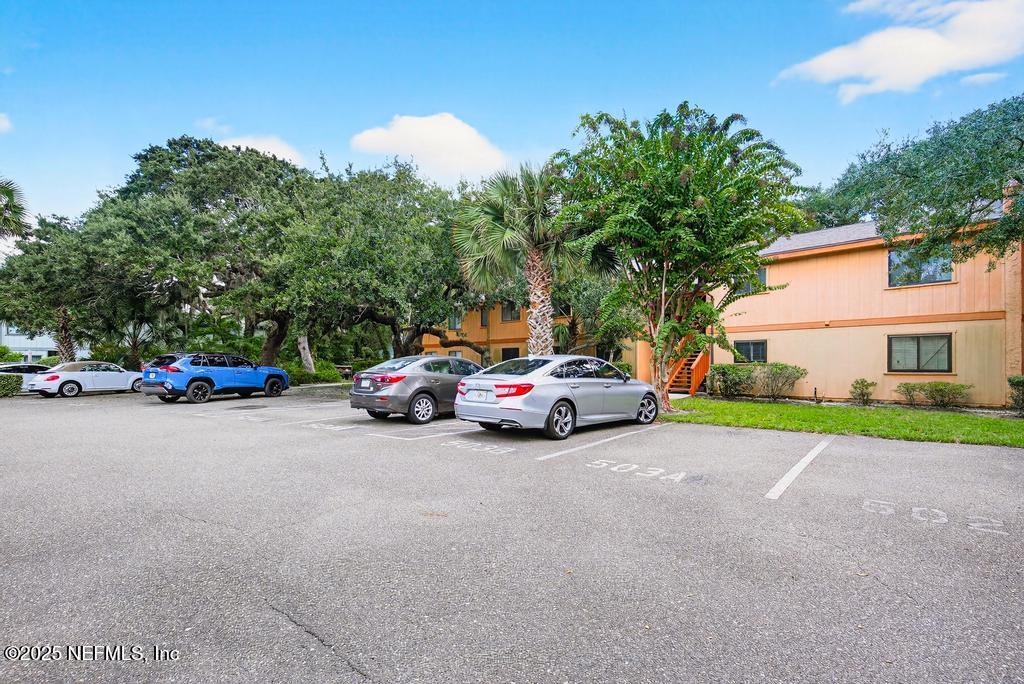 2700 MIZELL Avenue, 504A