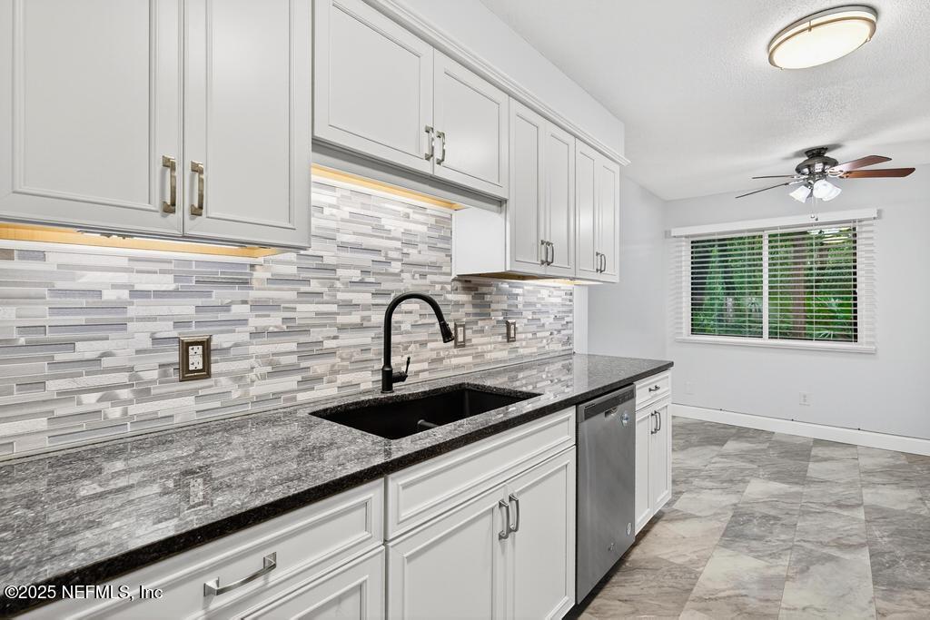 2700 MIZELL Avenue, 504A