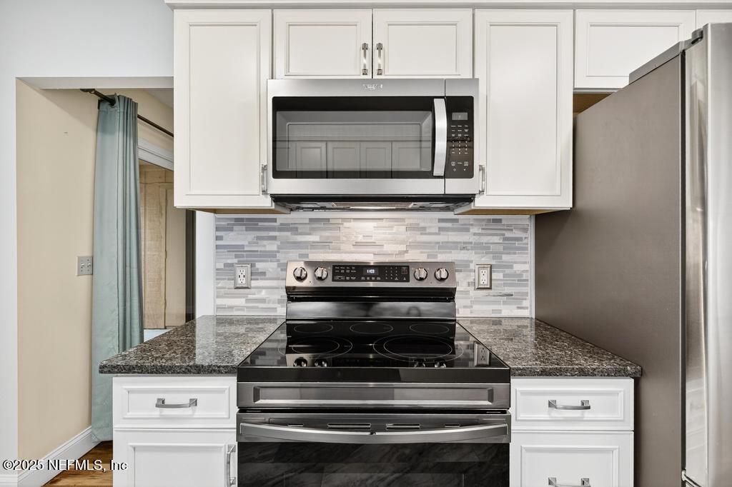 2700 MIZELL Avenue, 504A