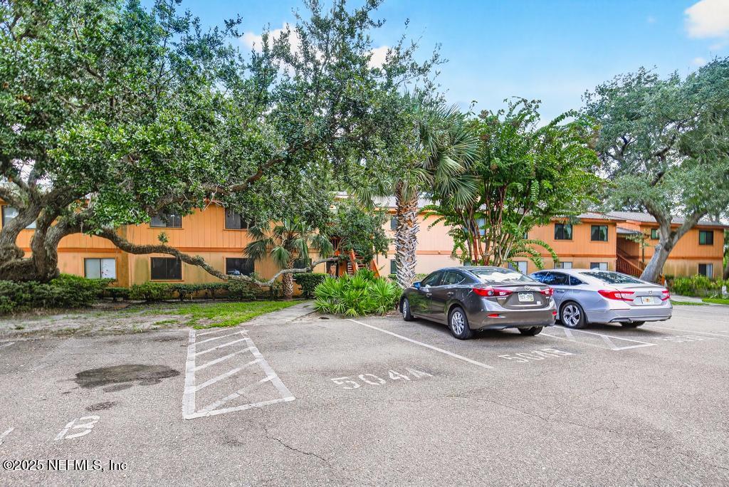 2700 MIZELL Avenue, 504A