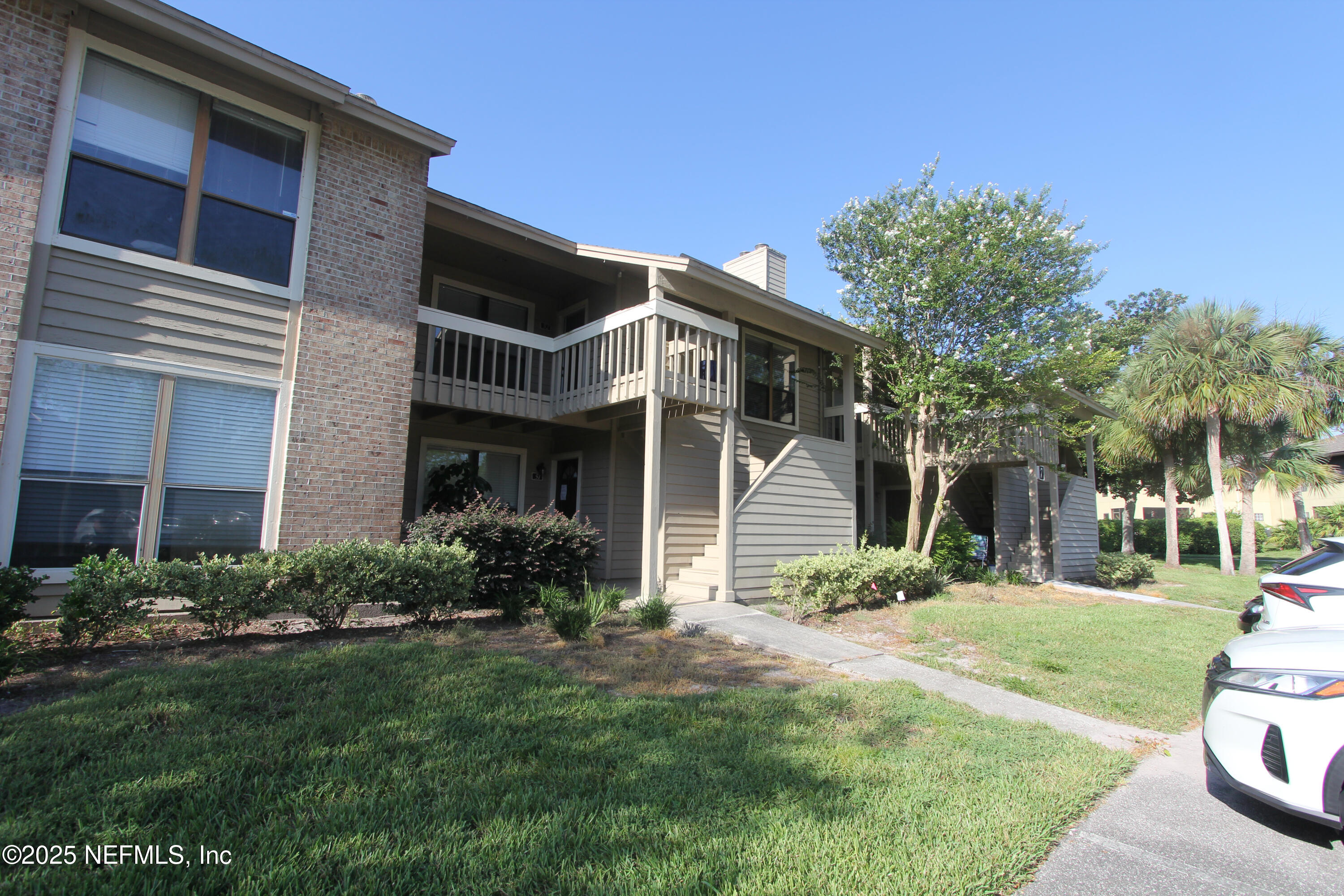 10200 BELLE RIVE Boulevard, 52