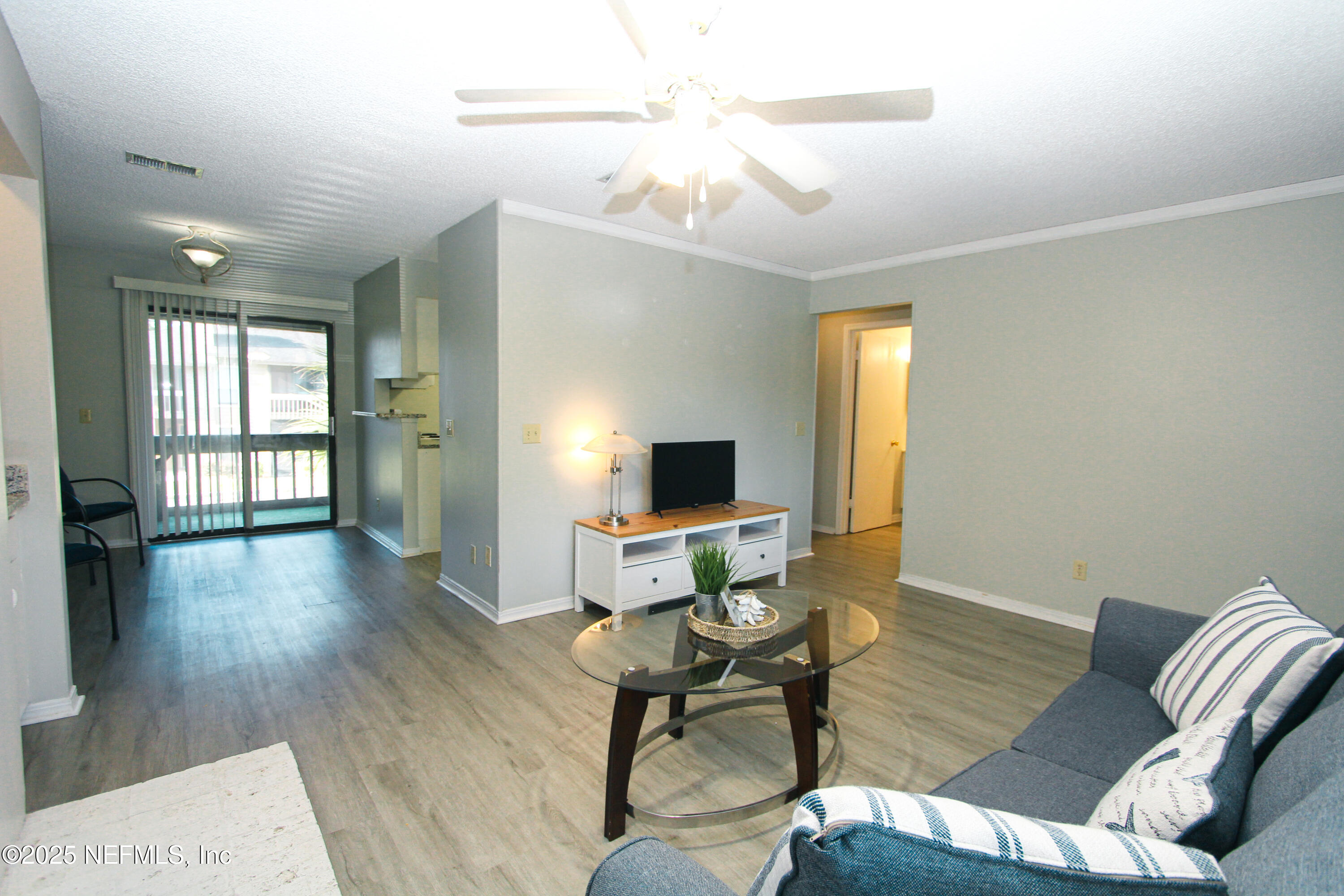 10200 BELLE RIVE Boulevard, 52