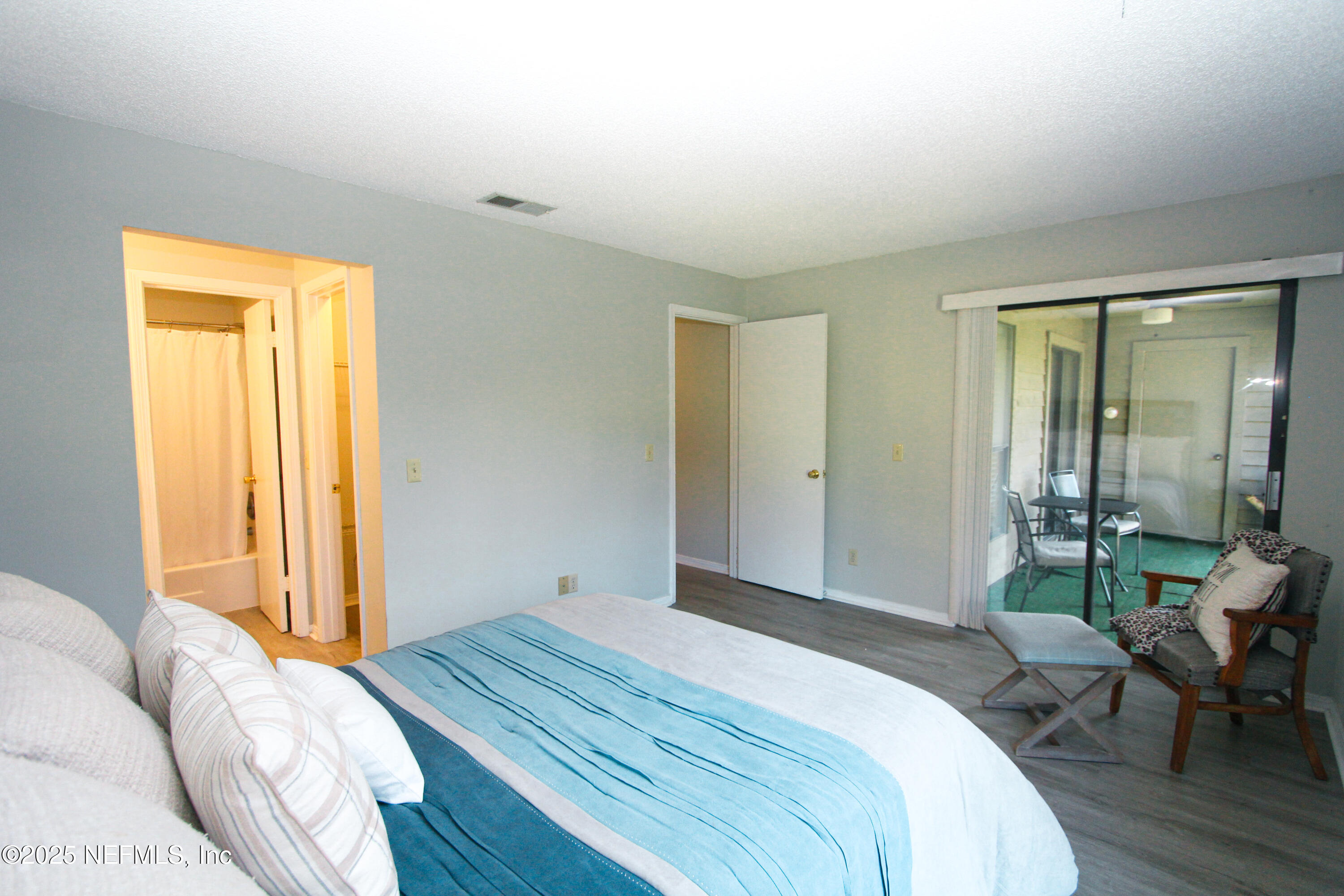 10200 BELLE RIVE Boulevard, 52