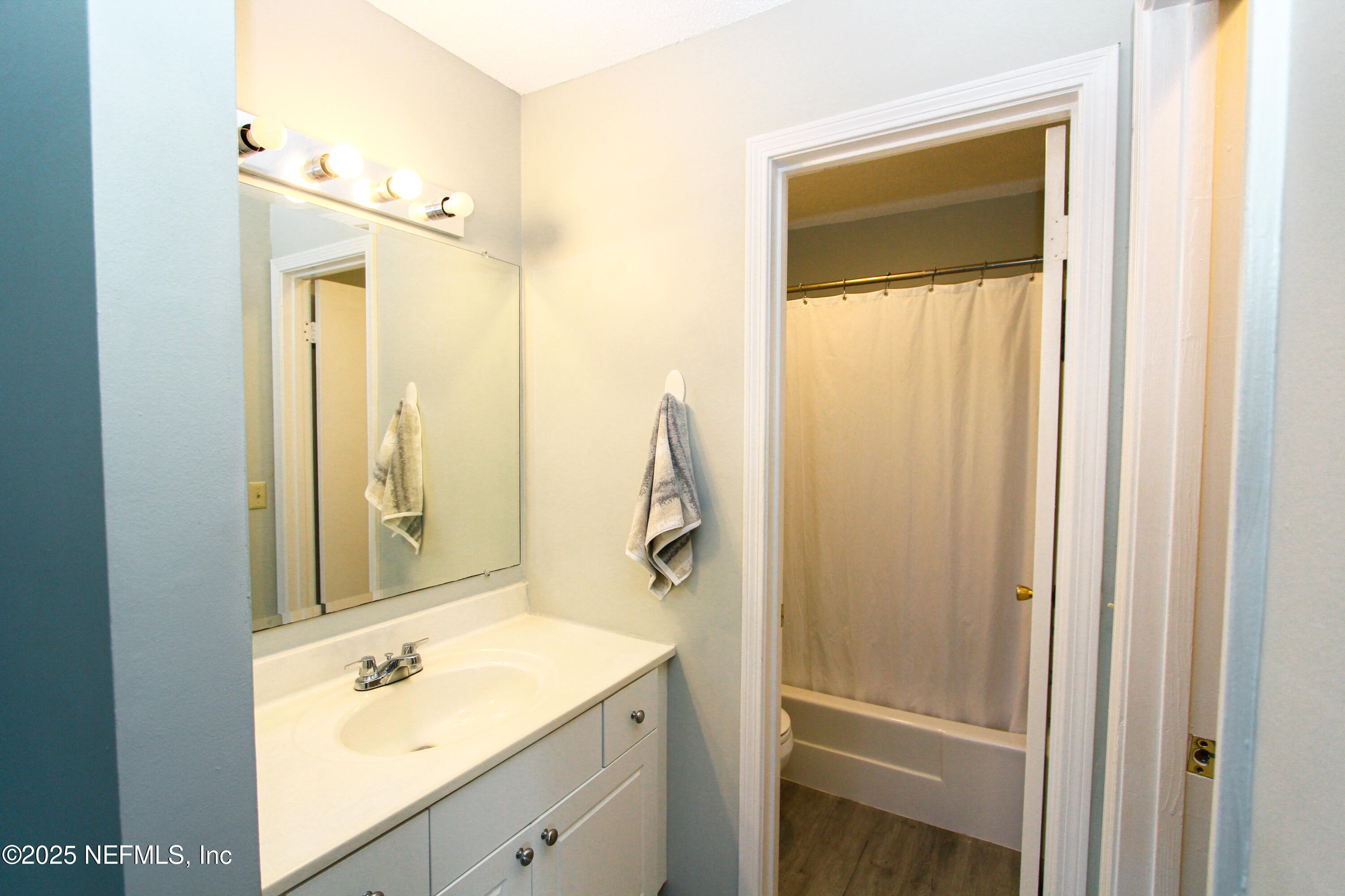 10200 BELLE RIVE Boulevard, 52