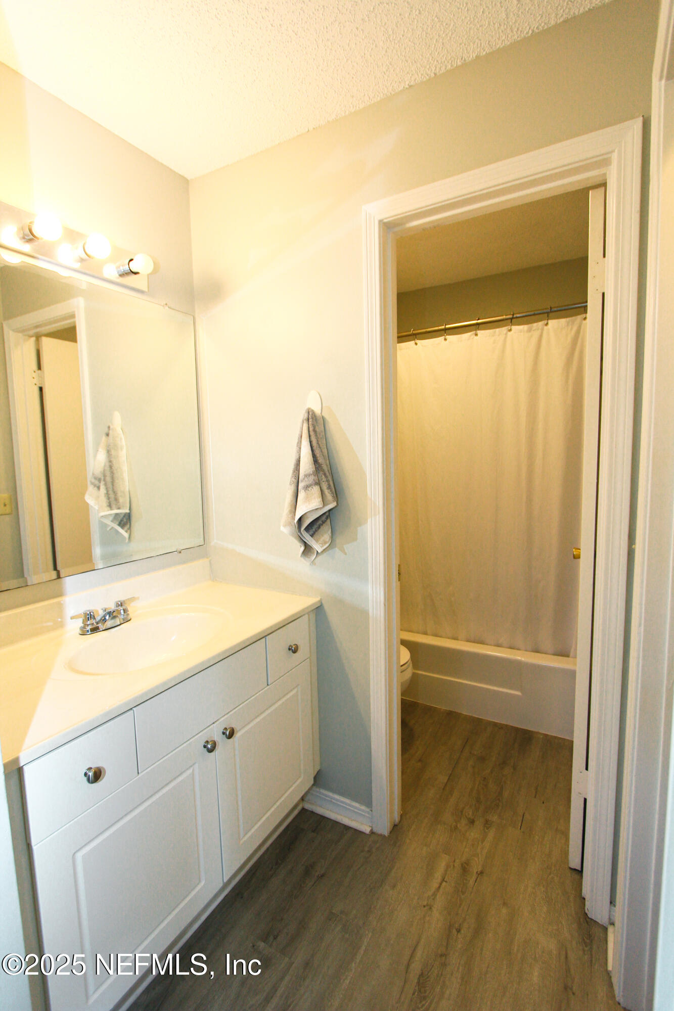 10200 BELLE RIVE Boulevard, 52