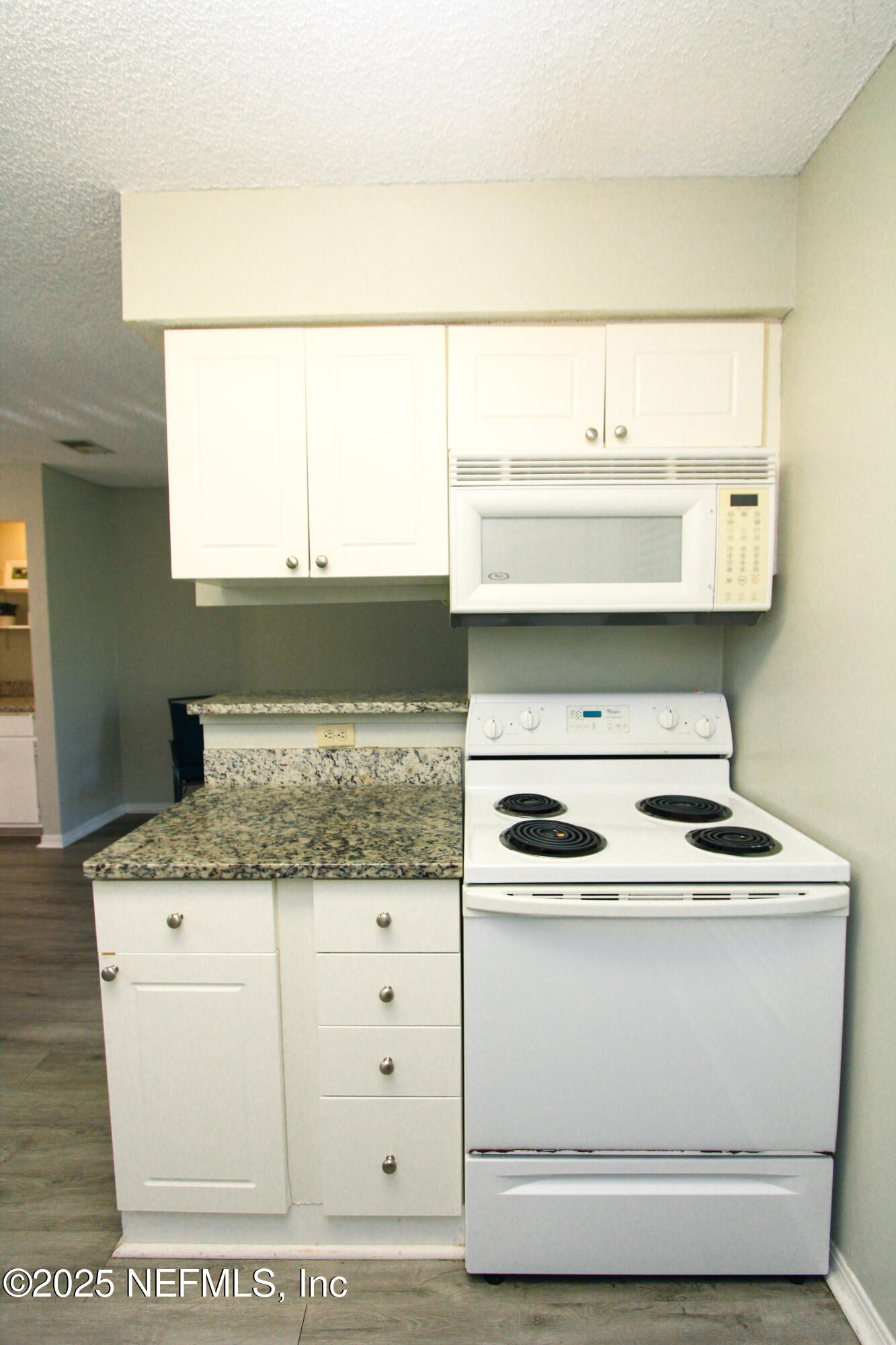 10200 BELLE RIVE Boulevard, 52