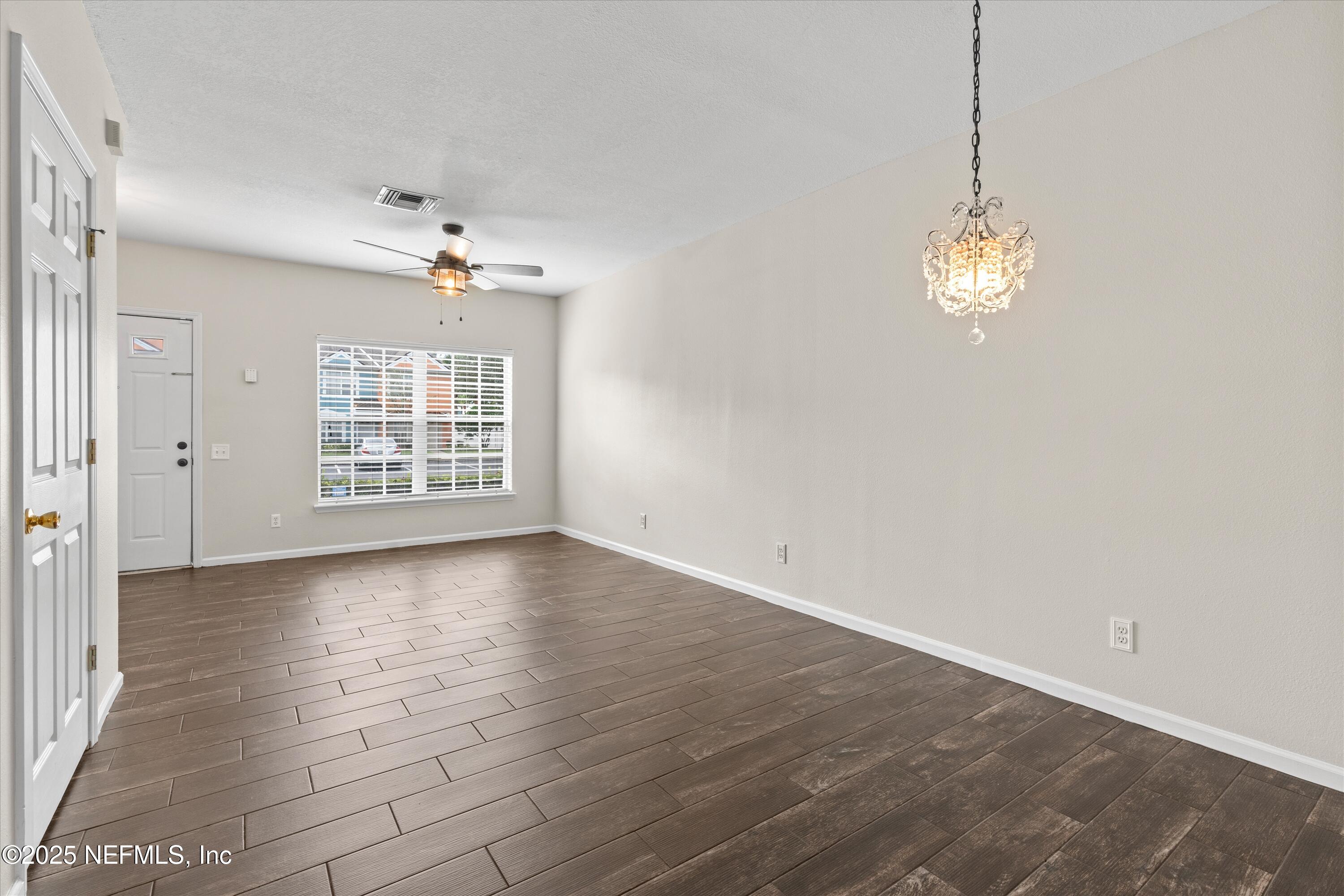 12311 KENSINGTON LAKES Drive 1904