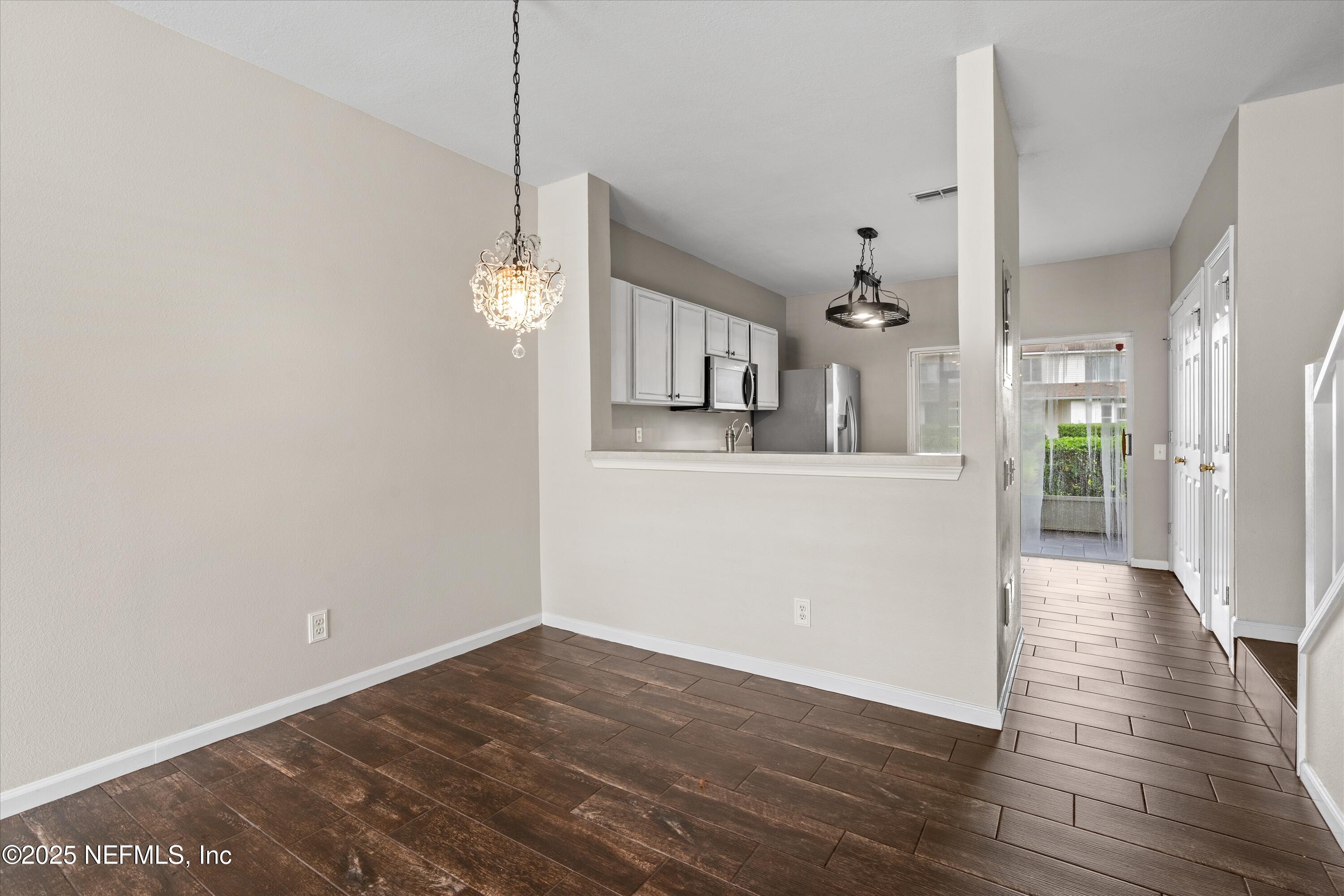 12311 KENSINGTON LAKES Drive 1904
