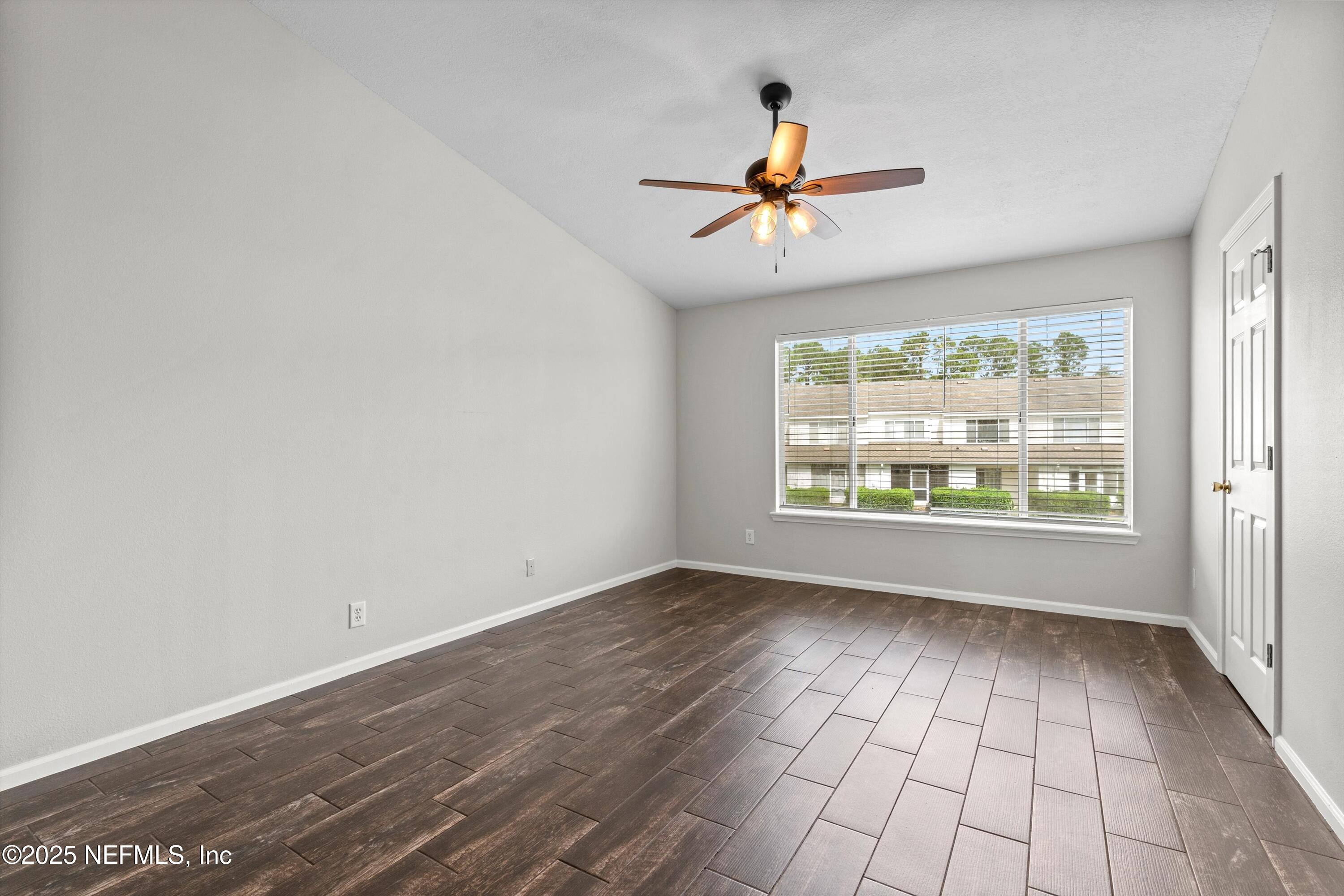 12311 KENSINGTON LAKES Drive 1904