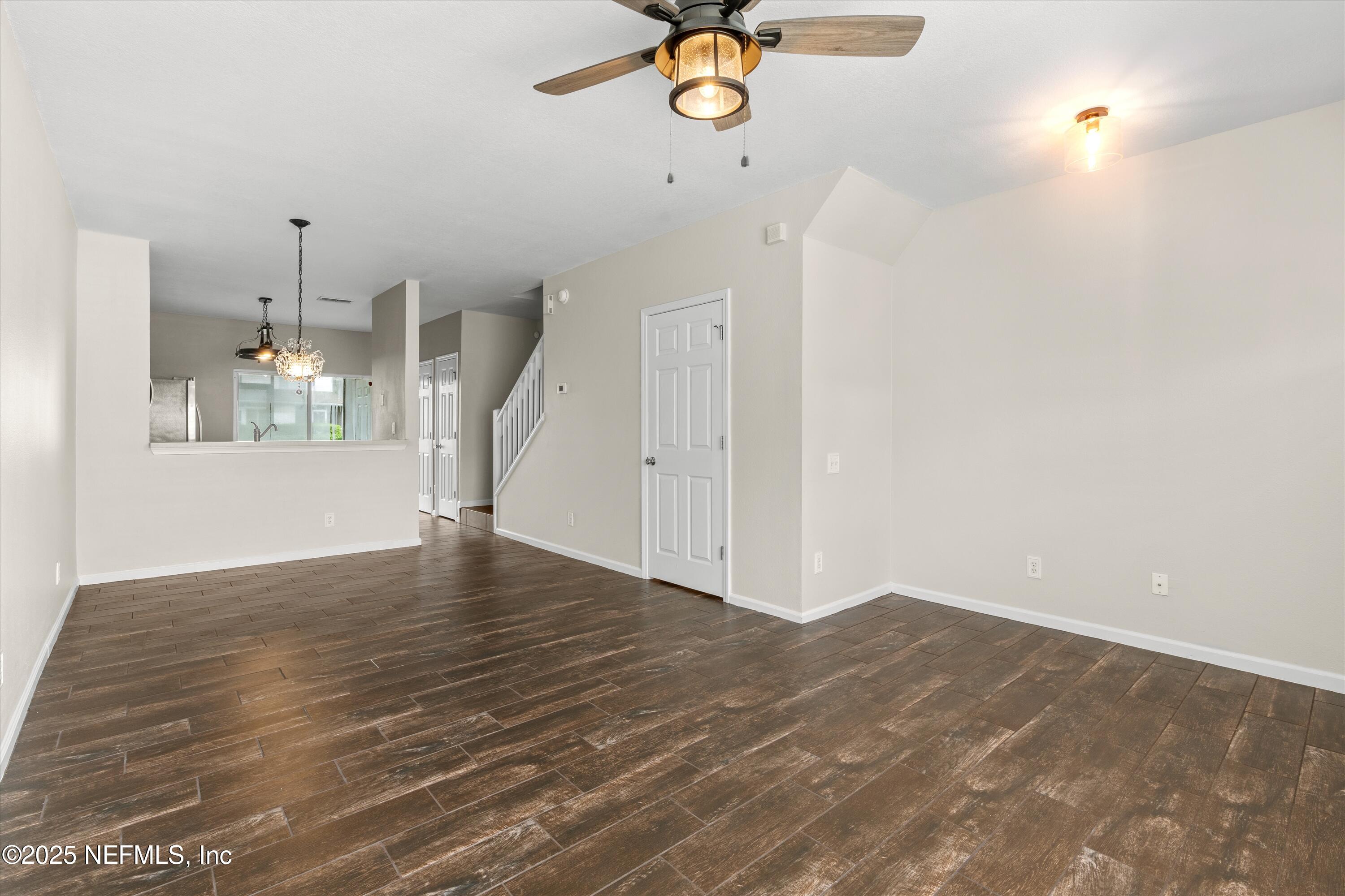 12311 KENSINGTON LAKES Drive 1904