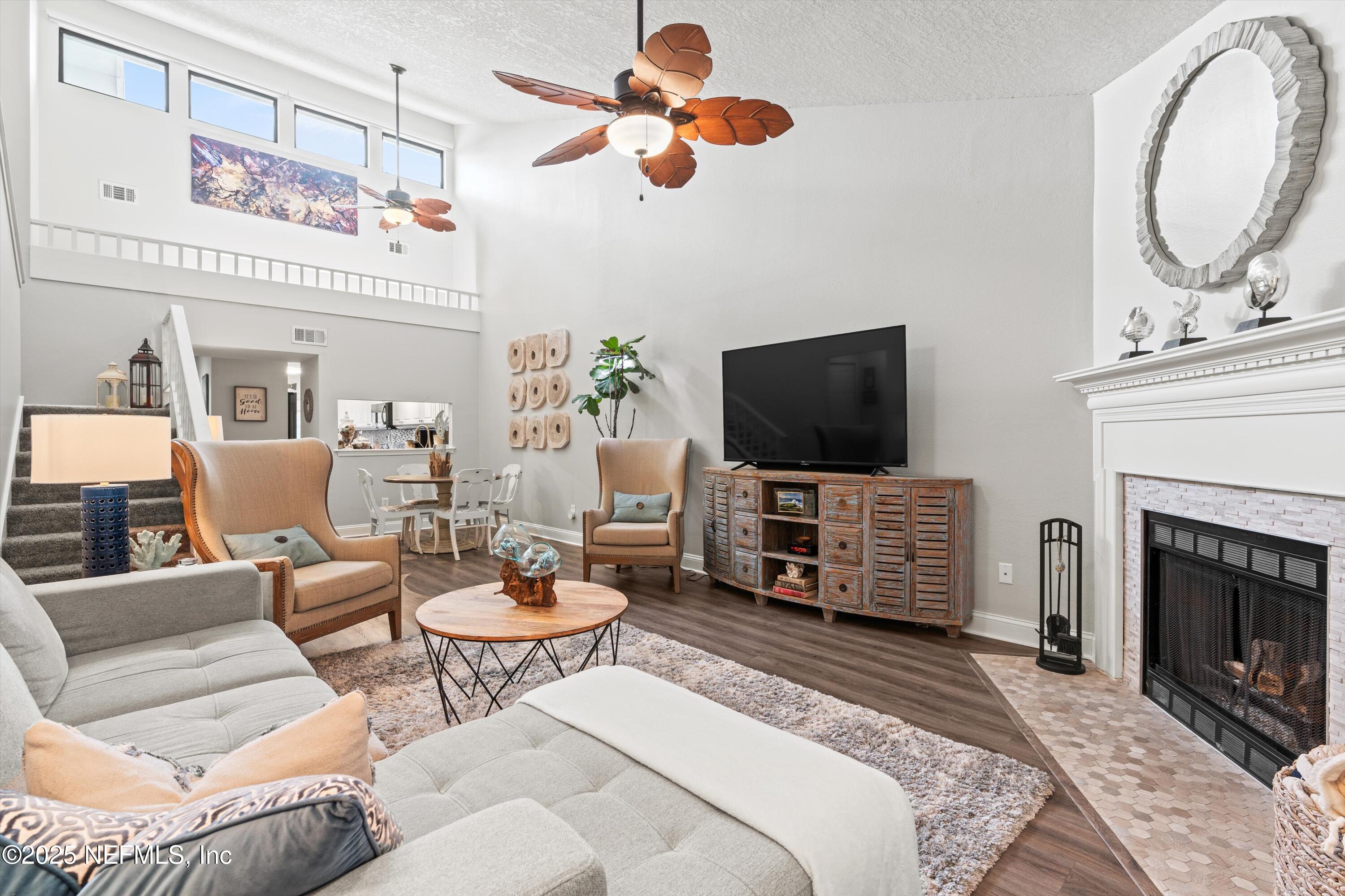 132 LA PASADA Circle W