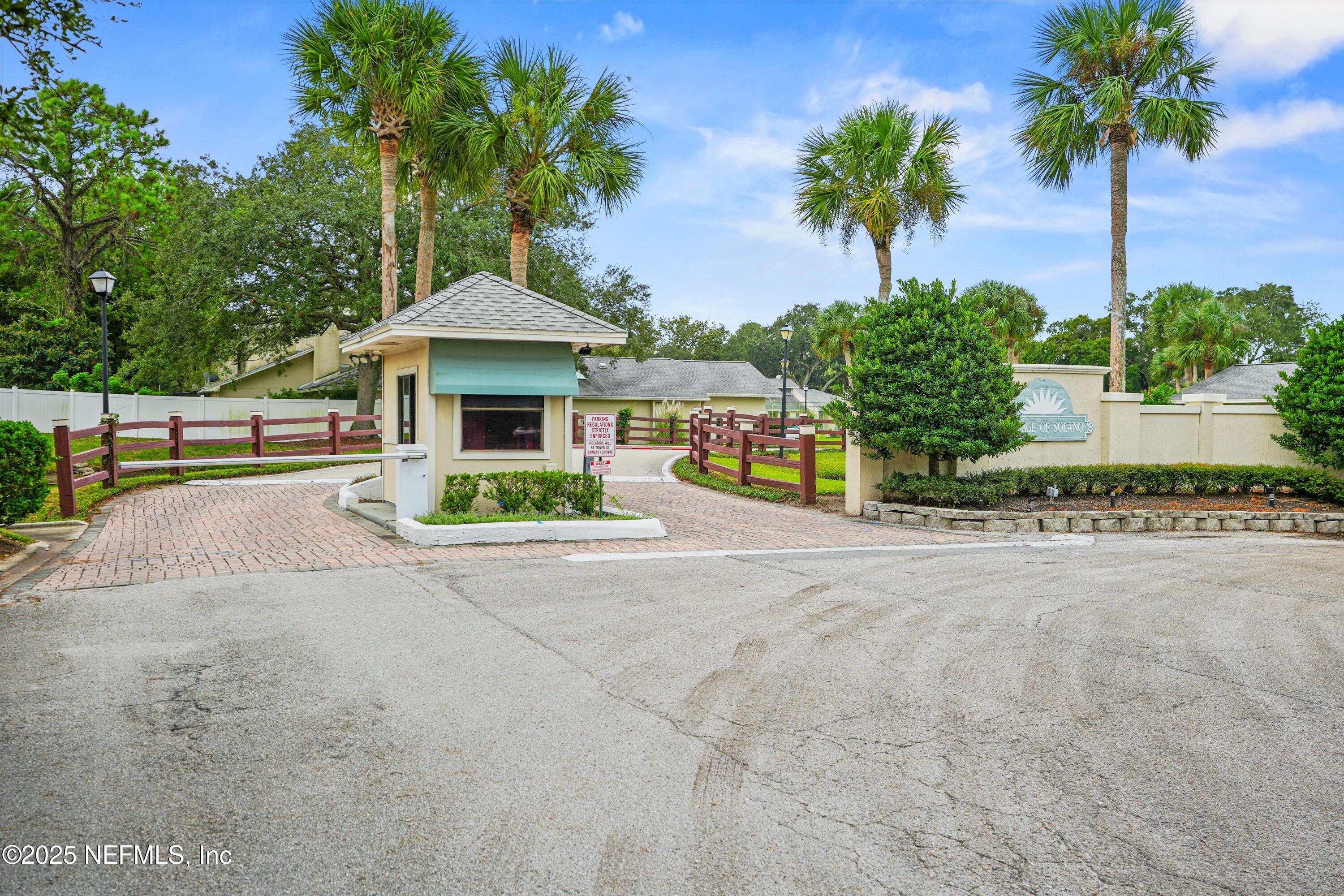 132 LA PASADA Circle W