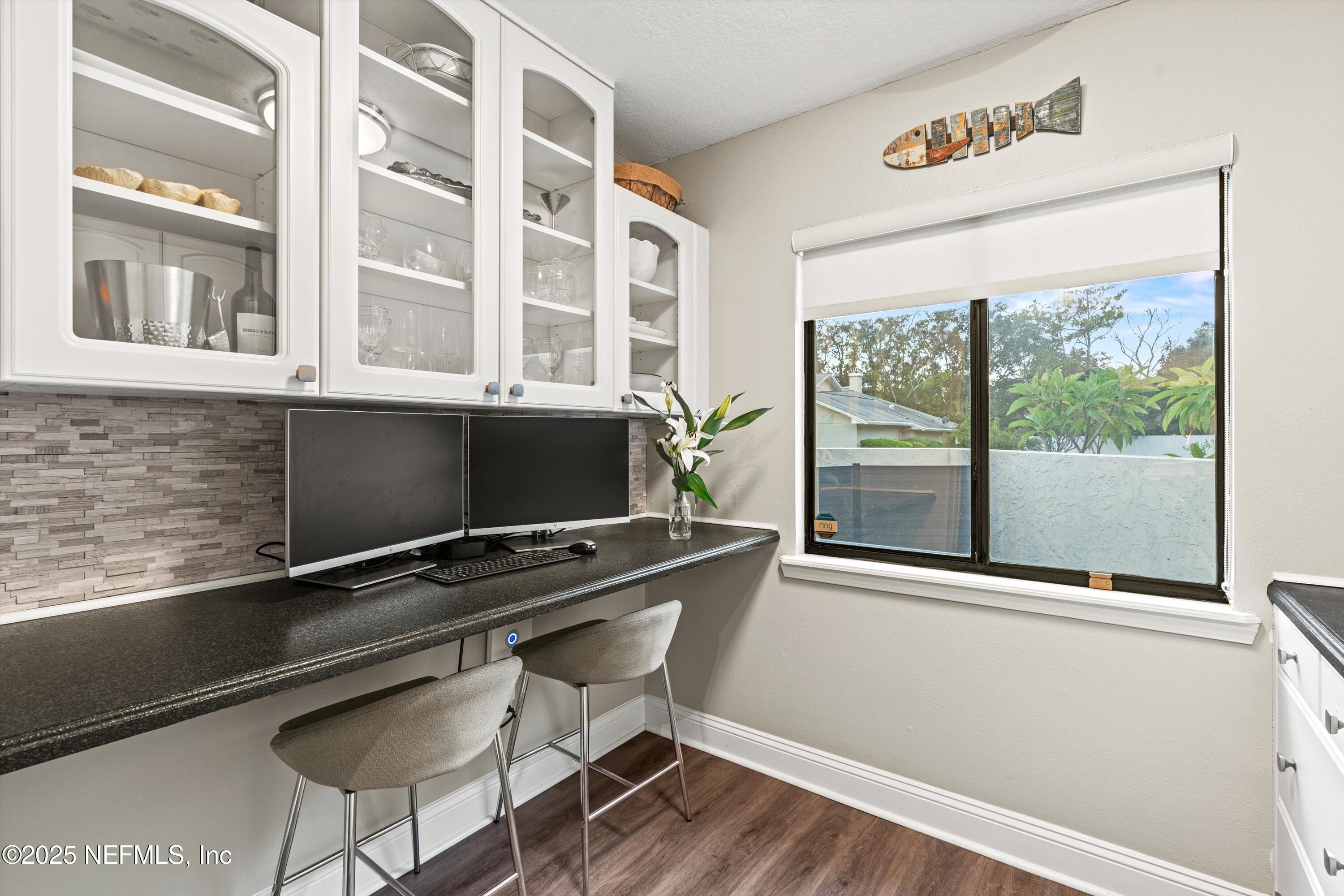 132 LA PASADA Circle W