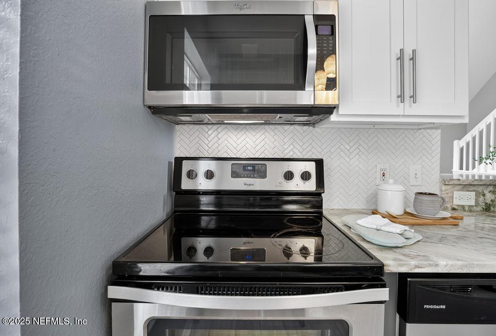 13700 RICHMOND PARK Drive N, 207