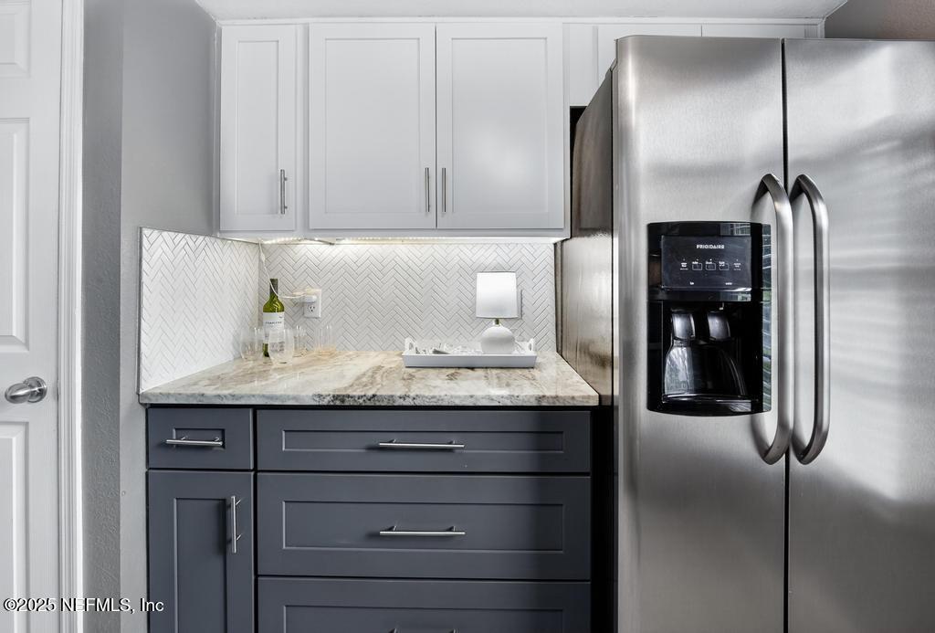 13700 RICHMOND PARK Drive N, 207