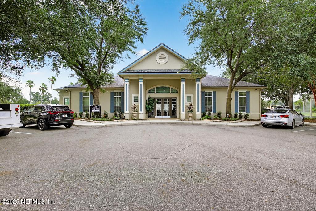 13700 RICHMOND PARK Drive N, 207