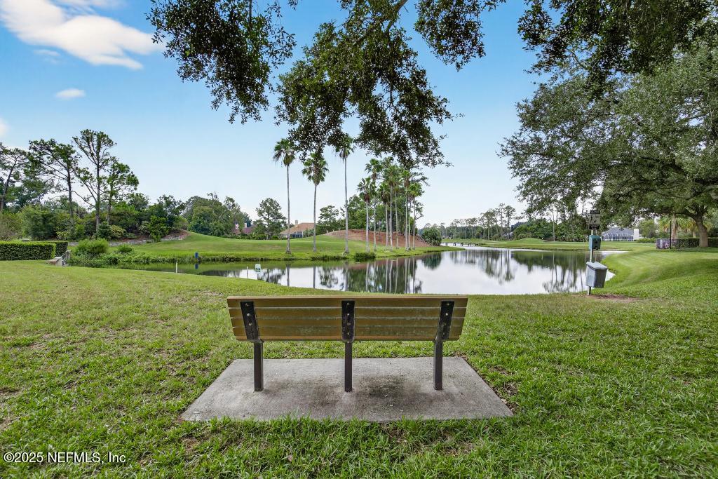 13700 RICHMOND PARK Drive N, 207