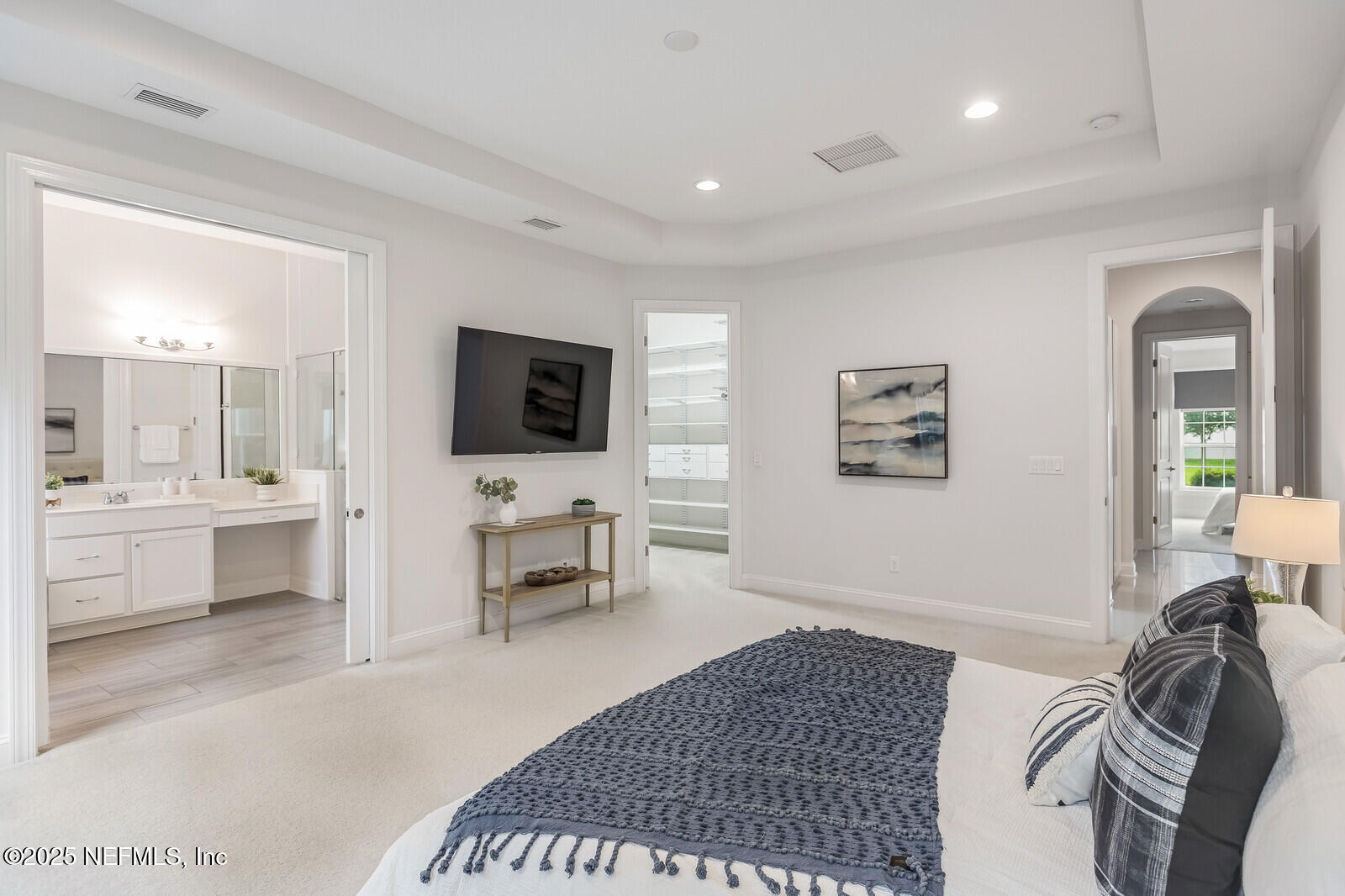 425 PORTSMOUTH BAY Avenue