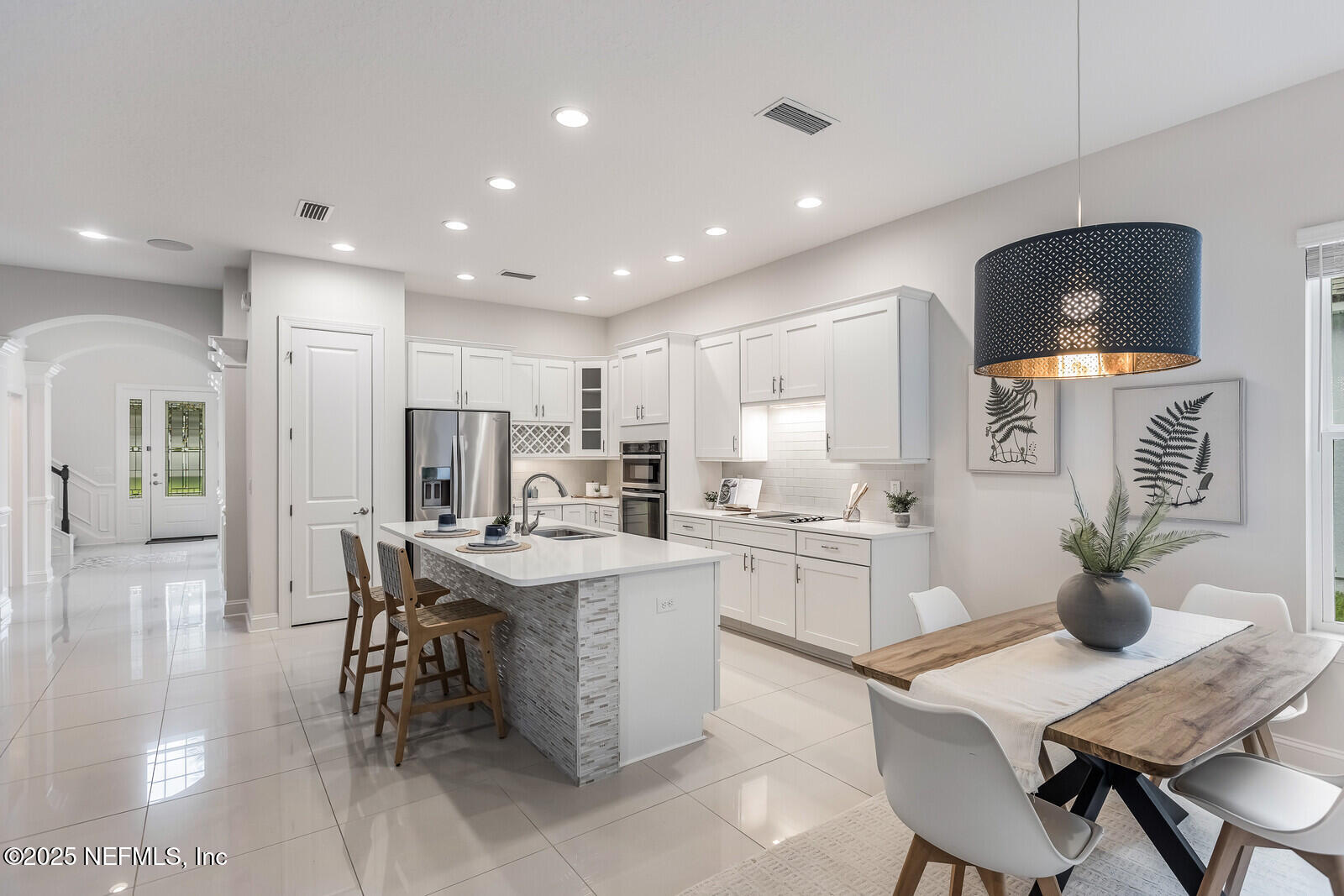 425 PORTSMOUTH BAY Avenue