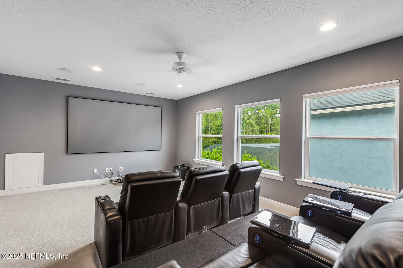 425 PORTSMOUTH BAY Avenue