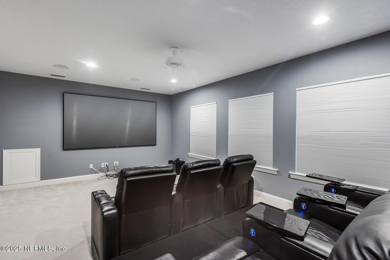 425 PORTSMOUTH BAY Avenue