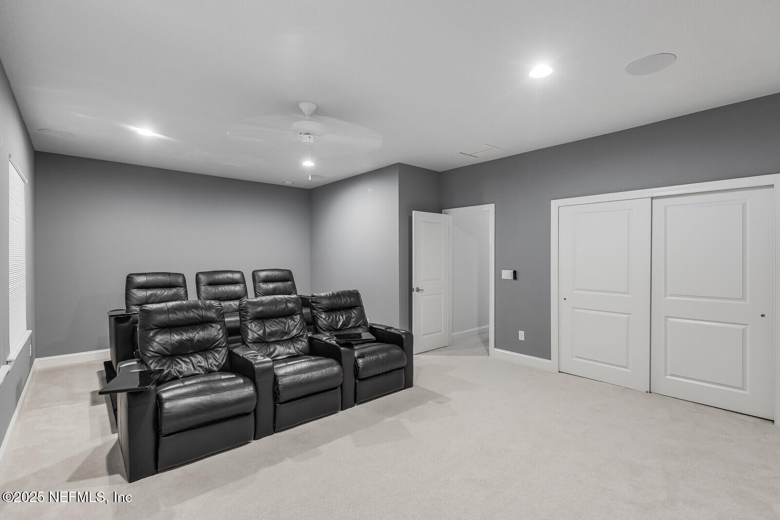 425 PORTSMOUTH BAY Avenue