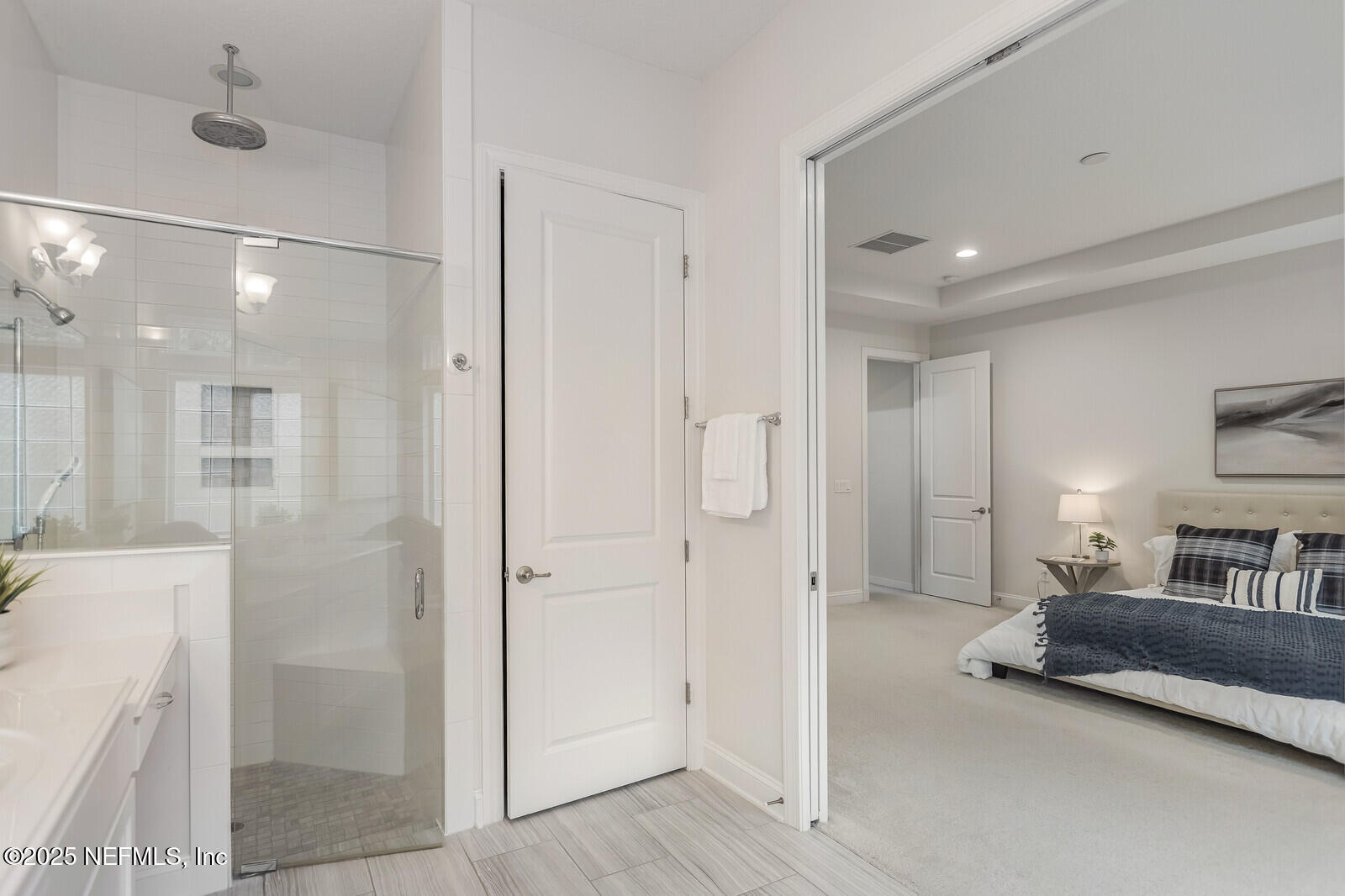 425 PORTSMOUTH BAY Avenue