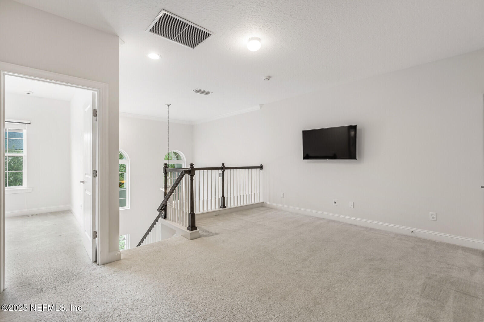 425 PORTSMOUTH BAY Avenue