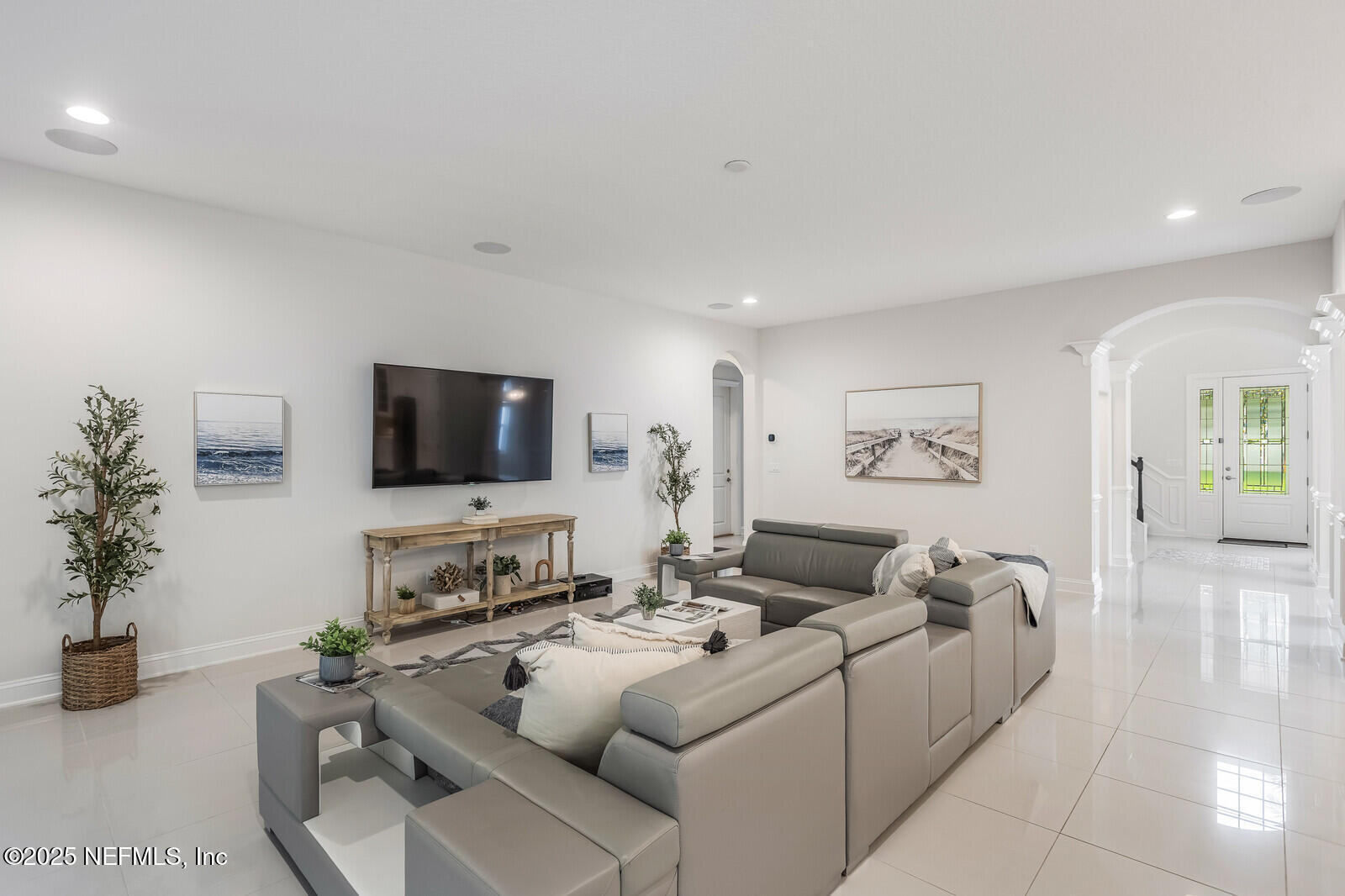 425 PORTSMOUTH BAY Avenue