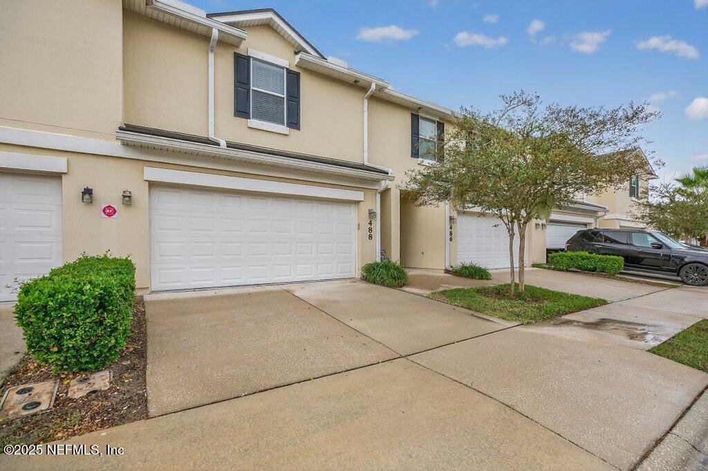 488 WALNUT Drive, St. Johns