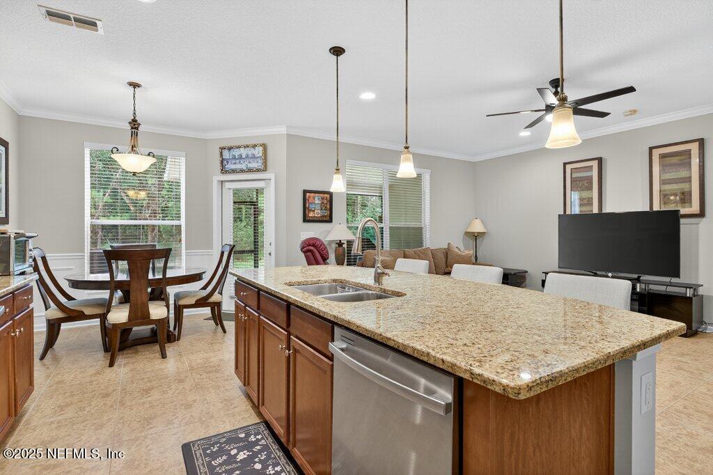 488 WALNUT Drive, St. Johns