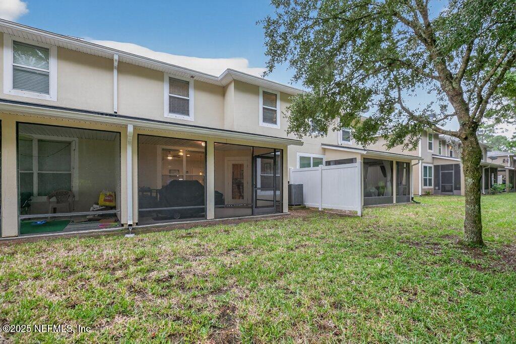 488 WALNUT Drive, St. Johns