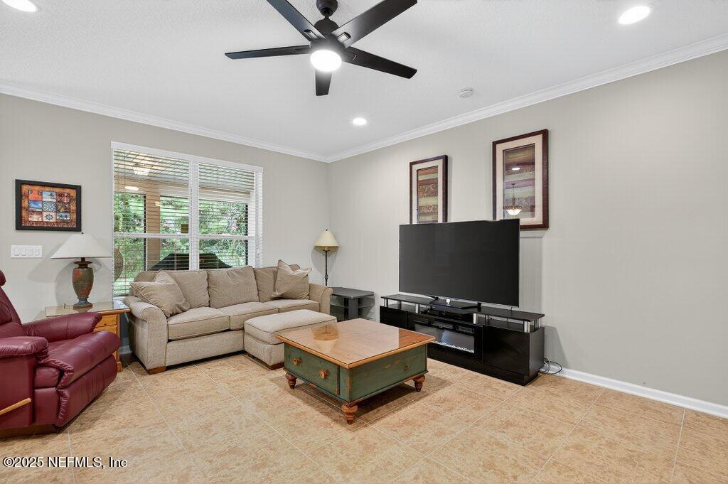 488 WALNUT Drive, St. Johns