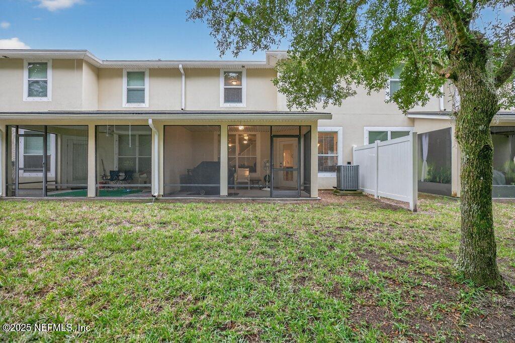 488 WALNUT Drive, St. Johns