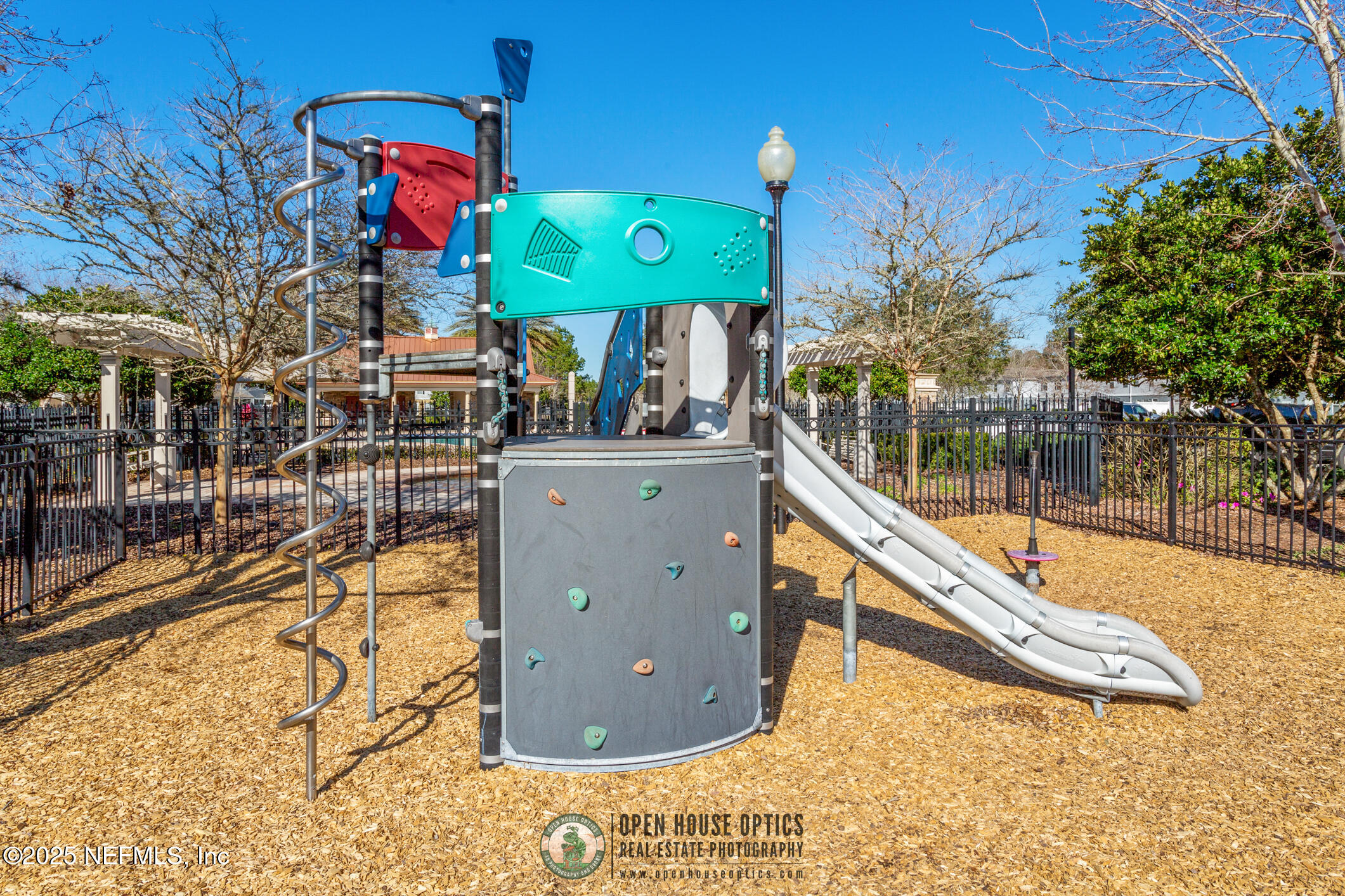 488 WALNUT Drive, St. Johns