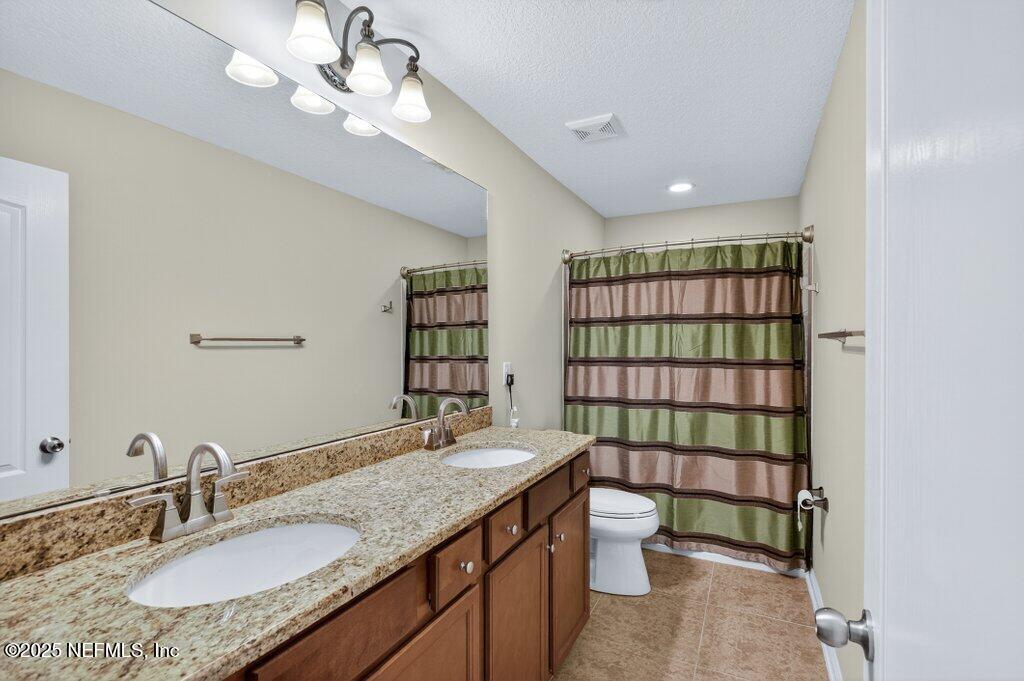 488 WALNUT Drive, St. Johns