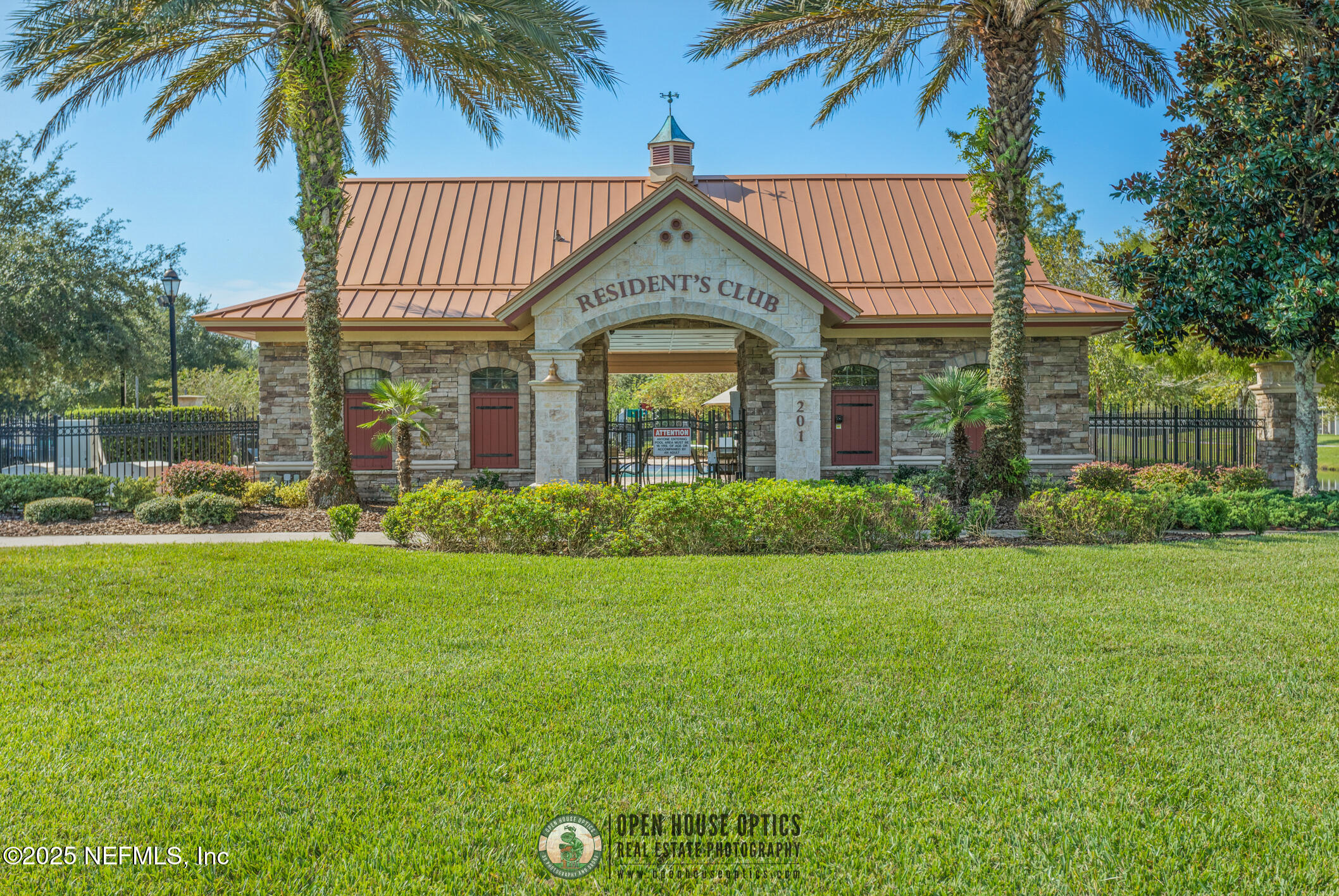 488 WALNUT Drive, St. Johns