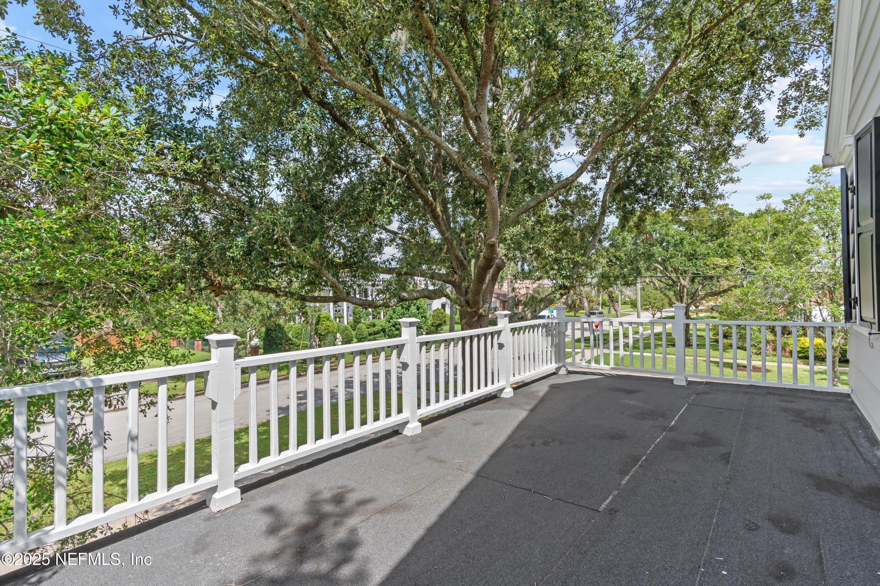 1130 RIVER OAKS Road
