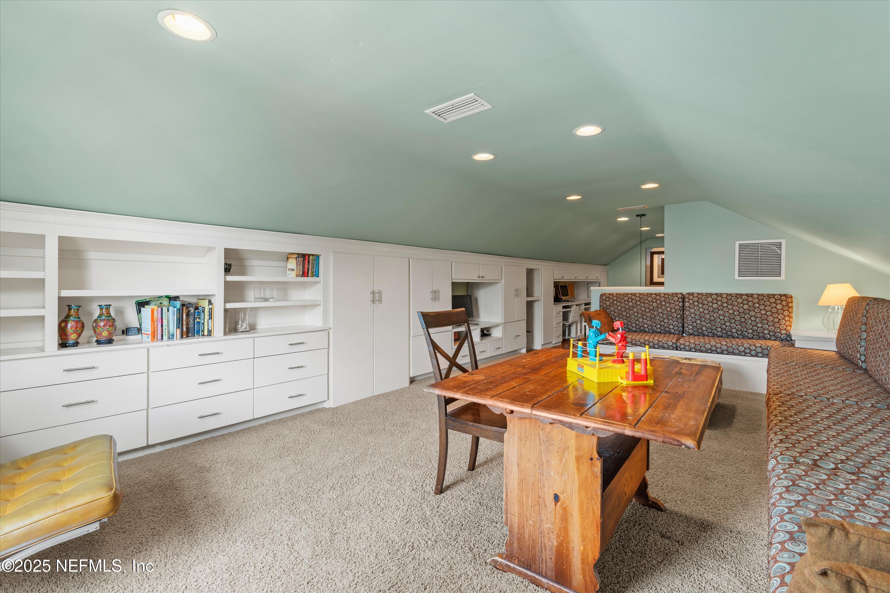 1130 RIVER OAKS Road