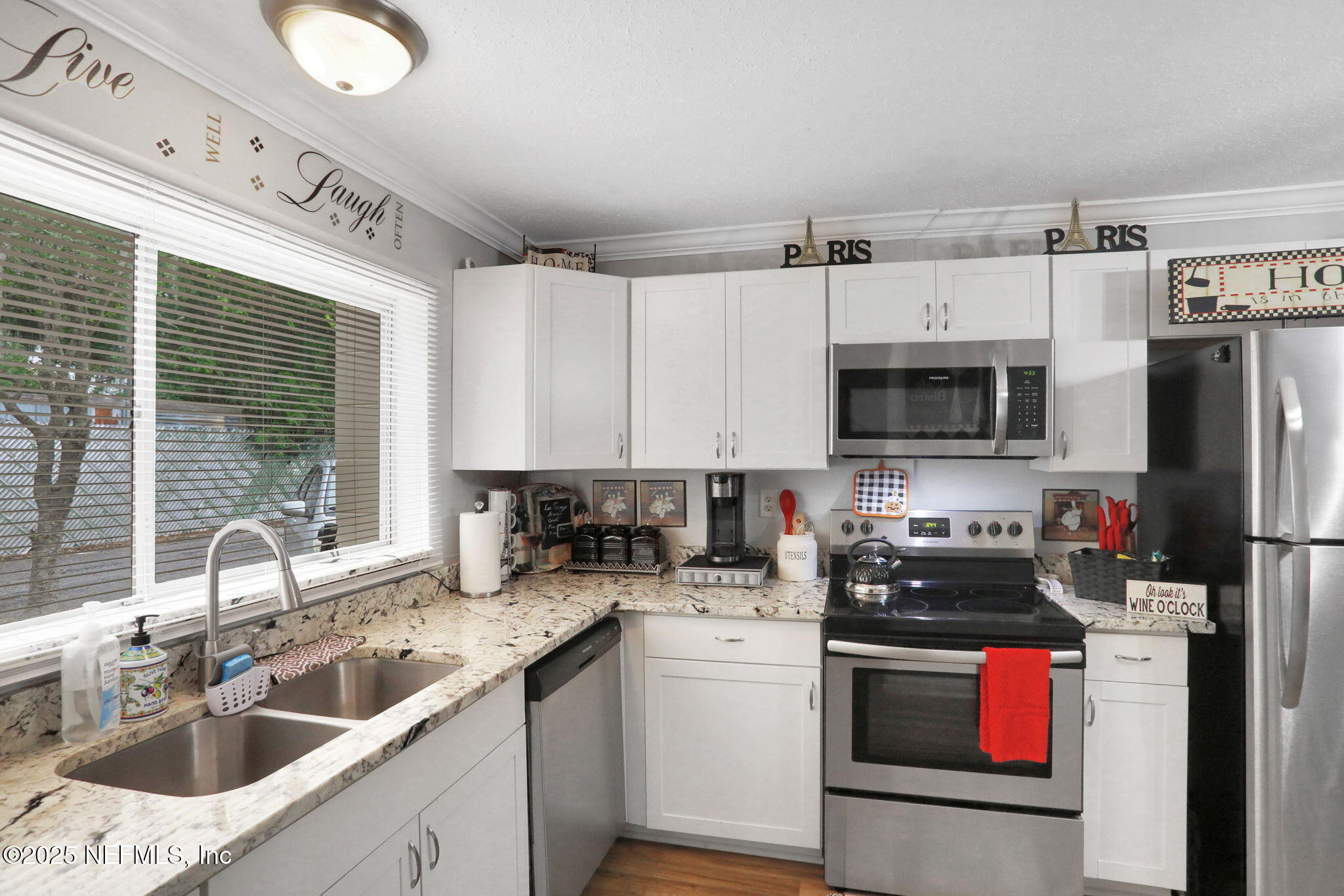 2043 DUNSFORD Terrace 17