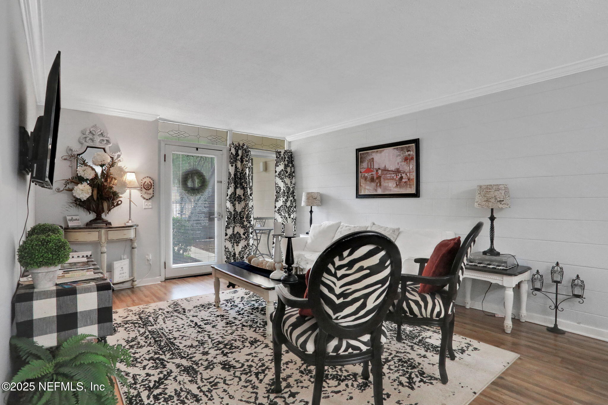 2043 DUNSFORD Terrace 17
