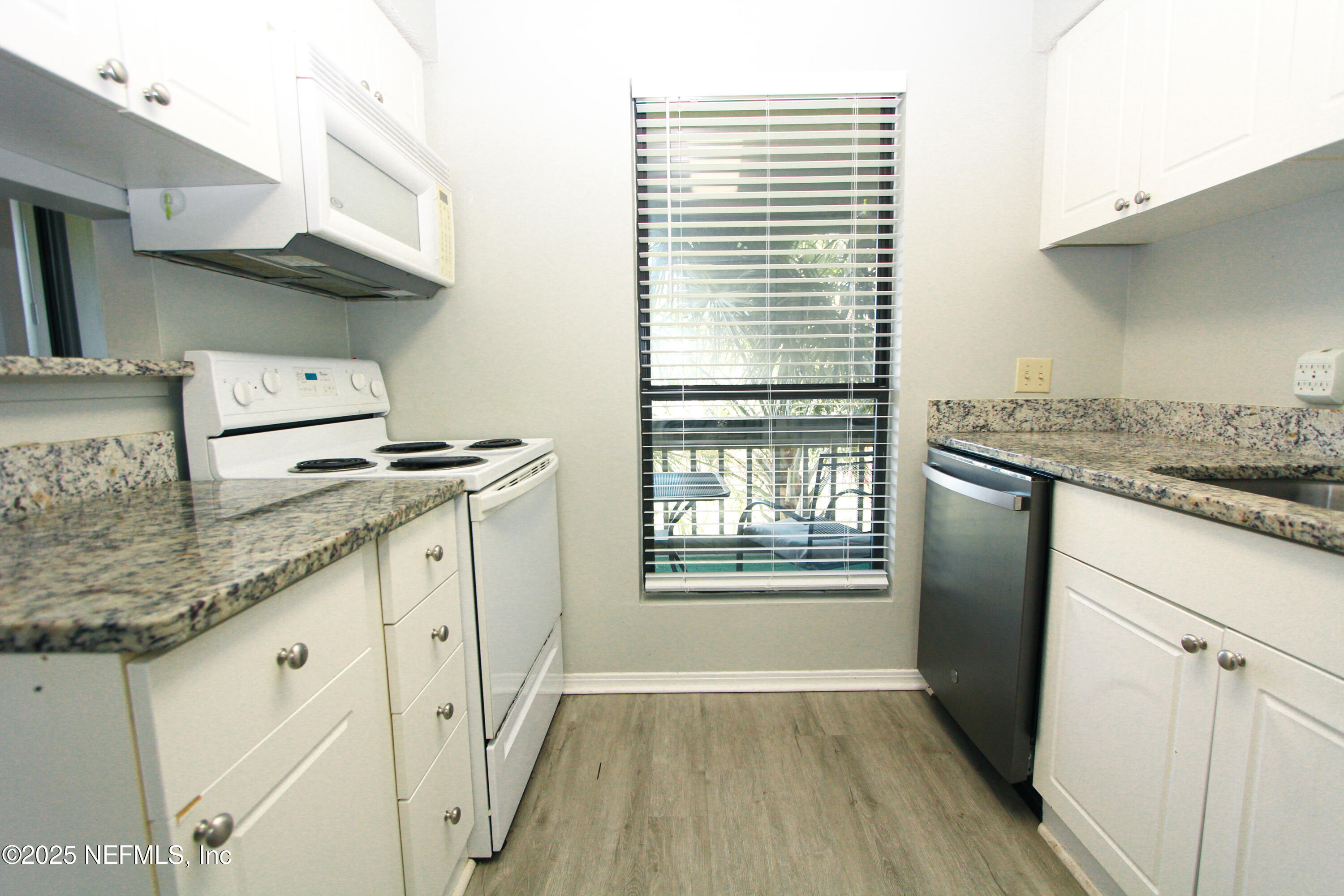 10200 BELLE RIVE BLVD, 52