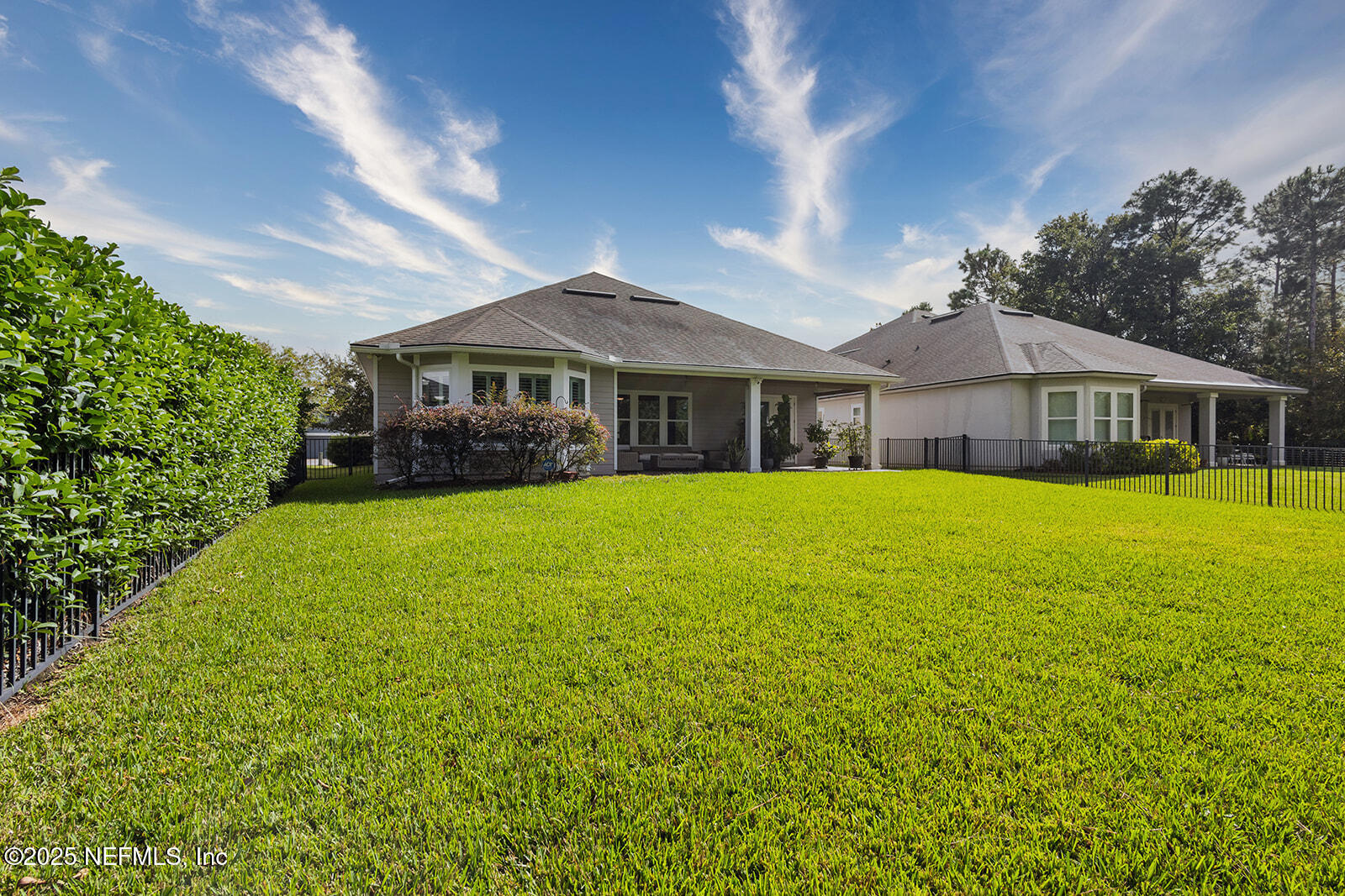 3800 CROSSVIEW Drive