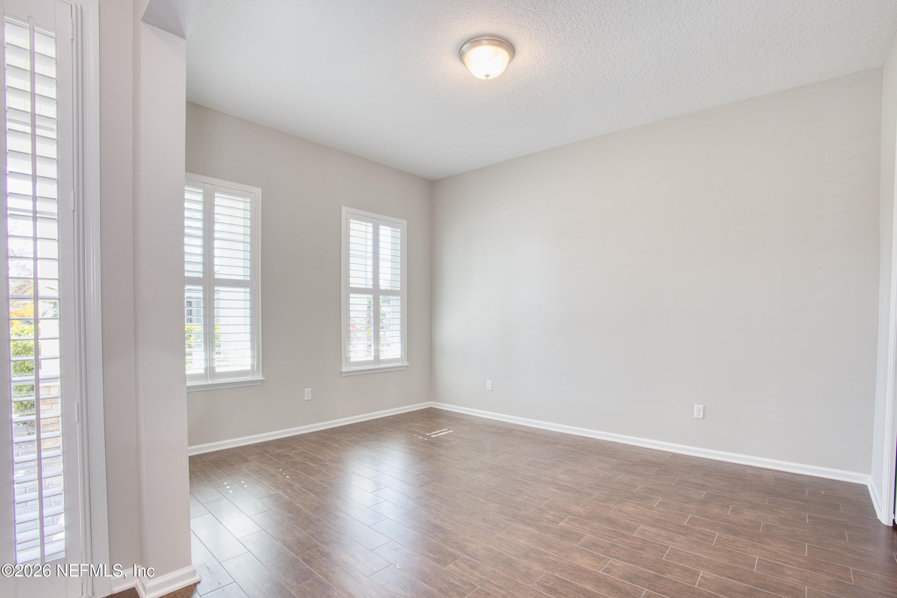 3800 CROSSVIEW Drive