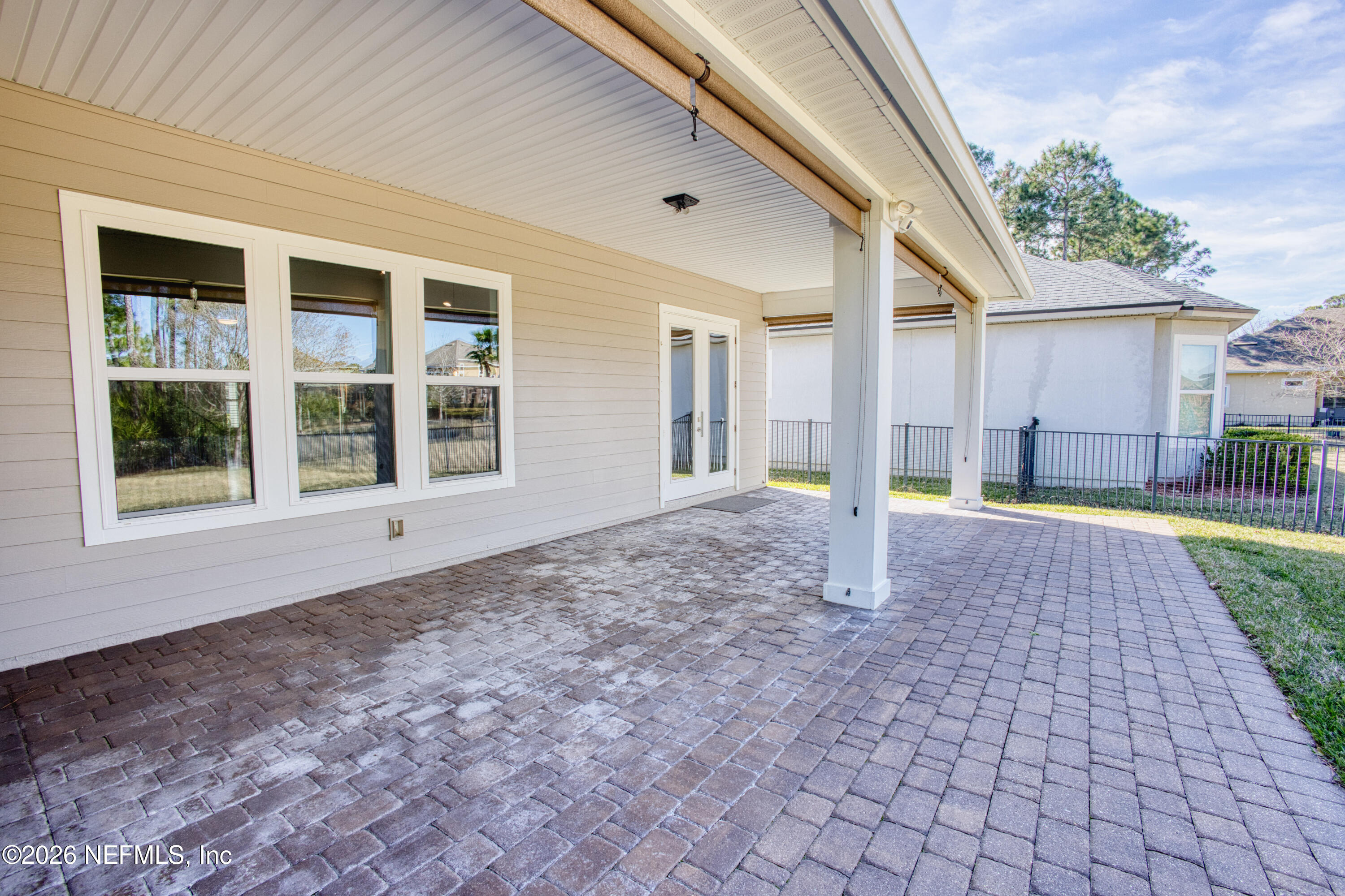 3800 CROSSVIEW Drive